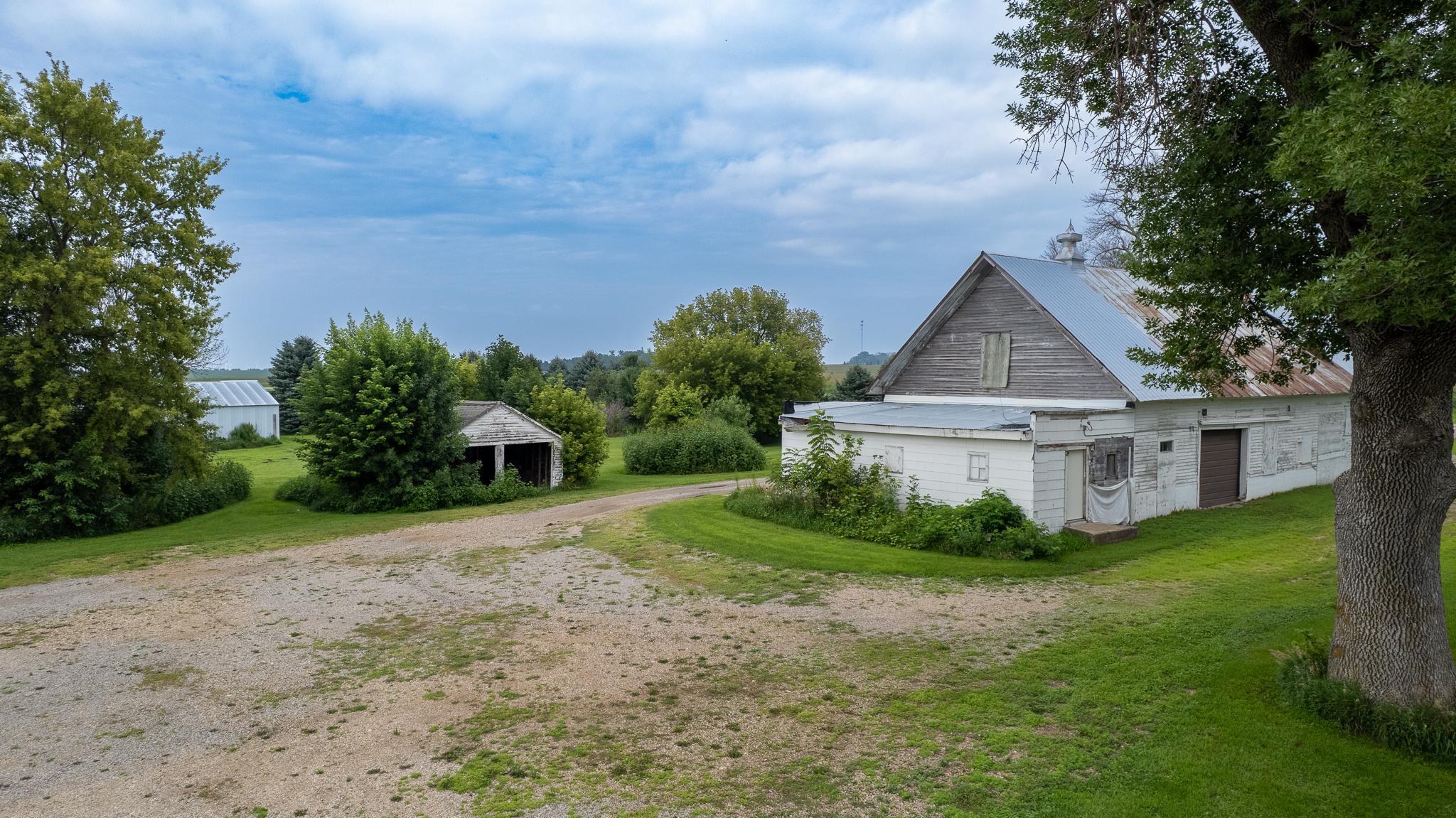 main property photo 24