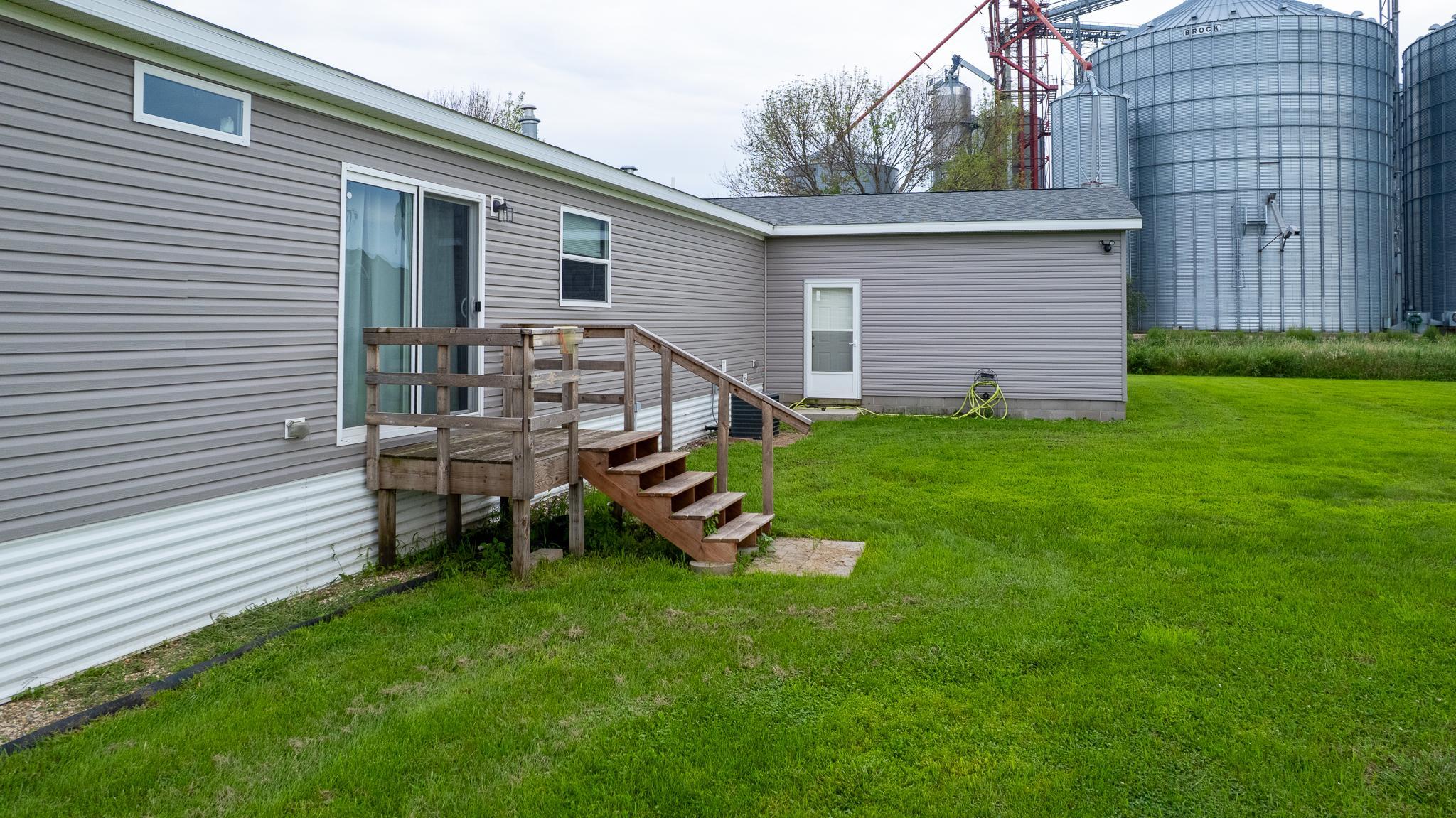 main property photo 43