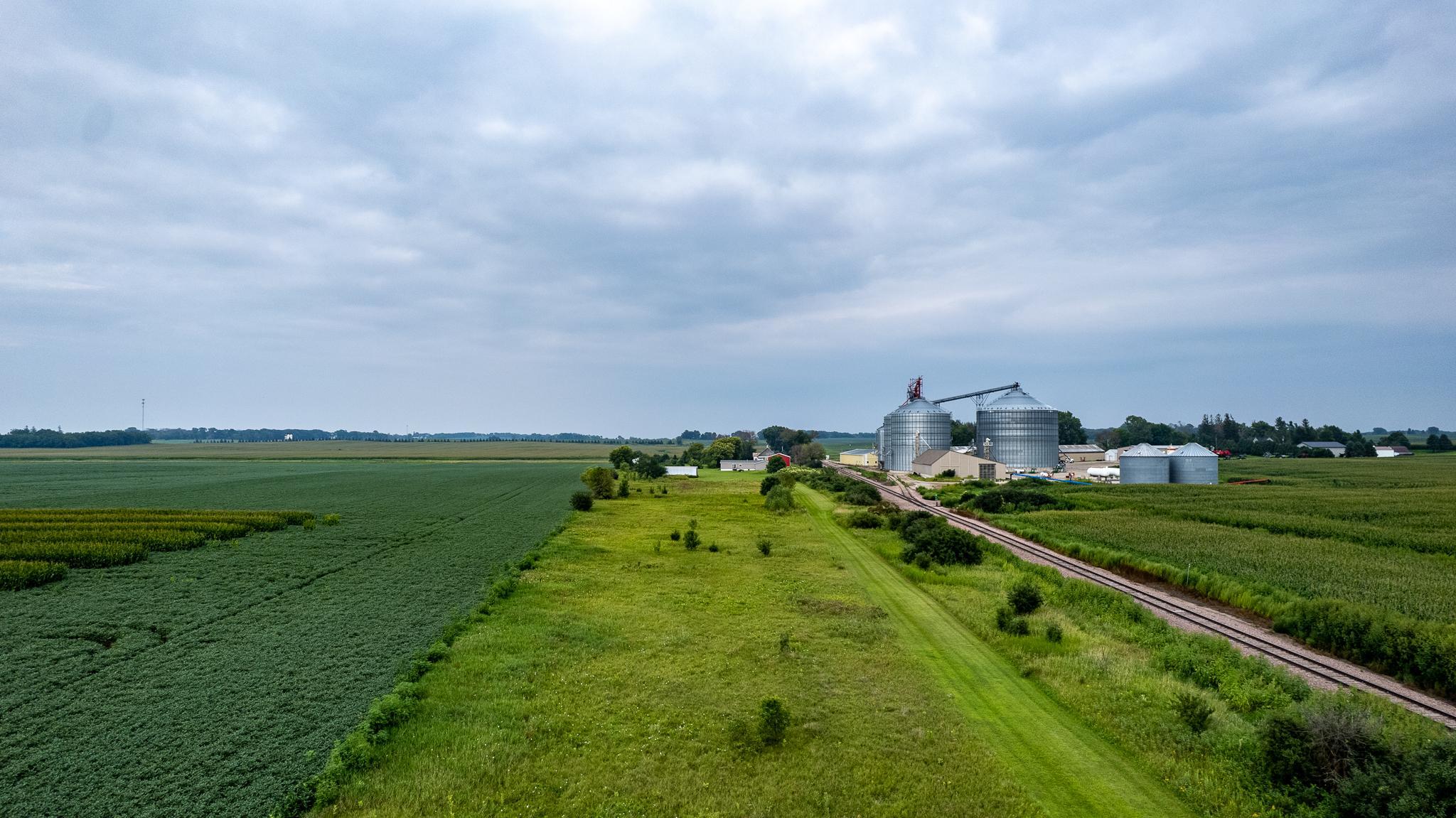main property photo 49
