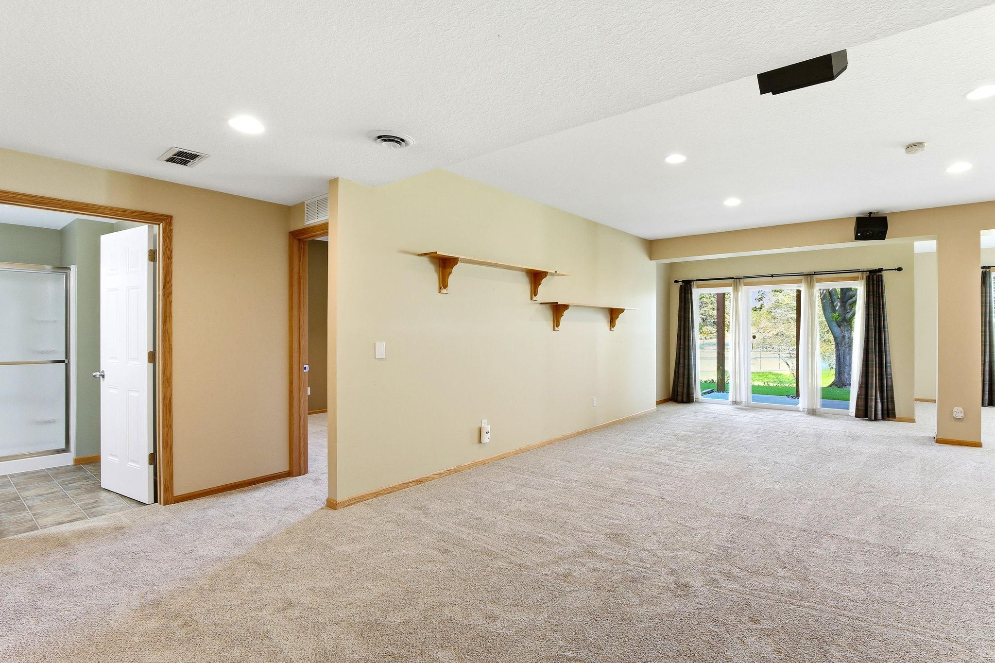 main property photo 65