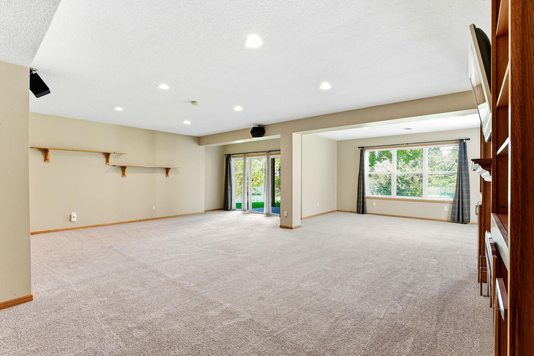 main property photo 73