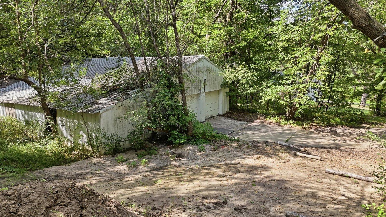 main property photo 57