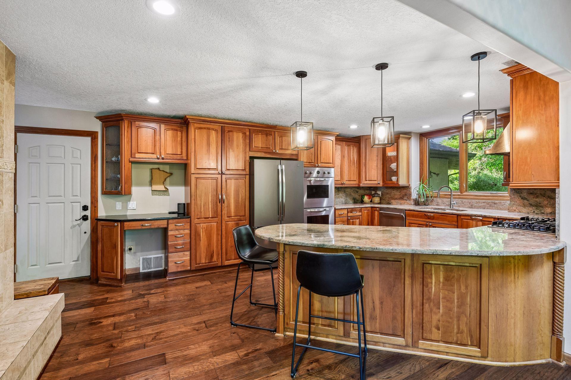 main property photo 20