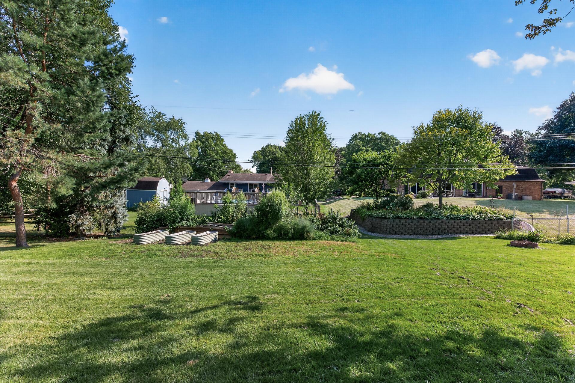 main property photo 25