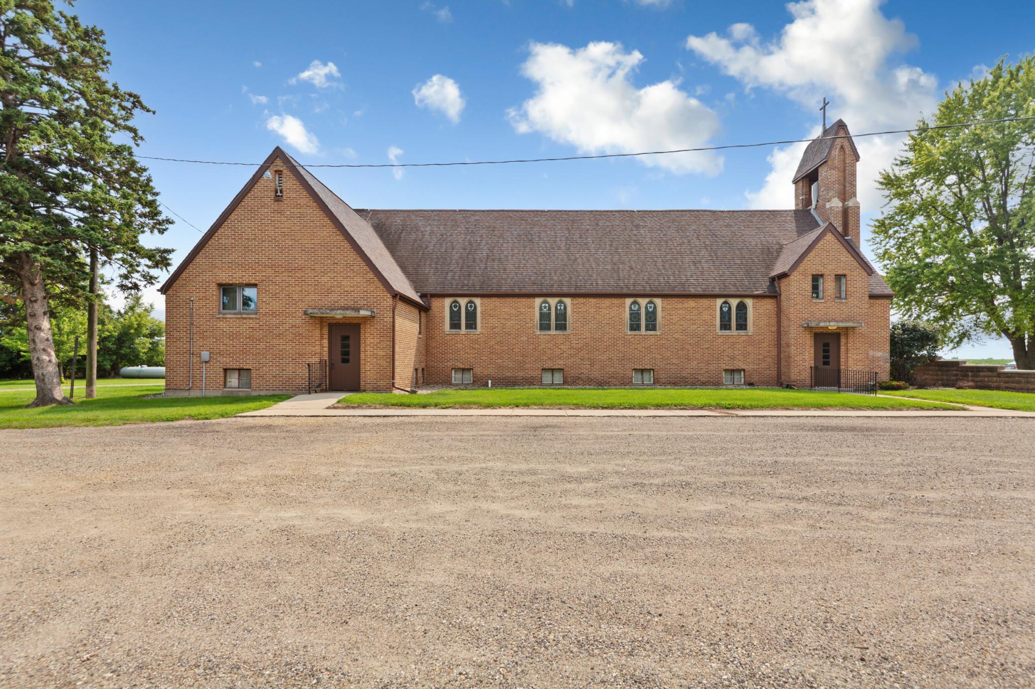 main property photo 8