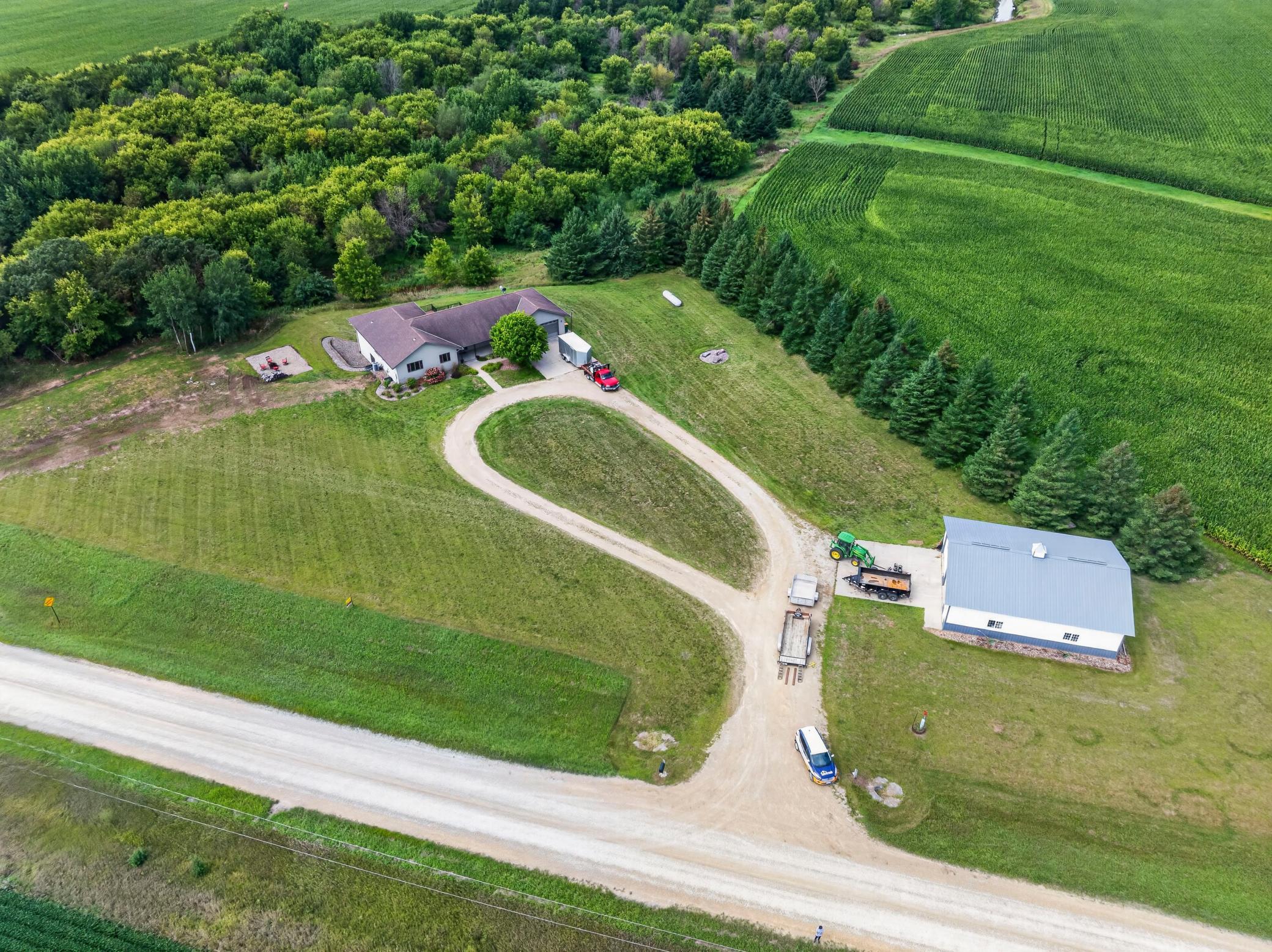 main property photo 6