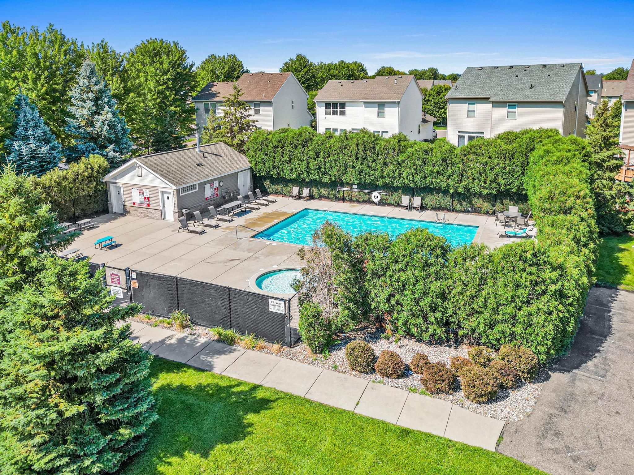 main property photo 50