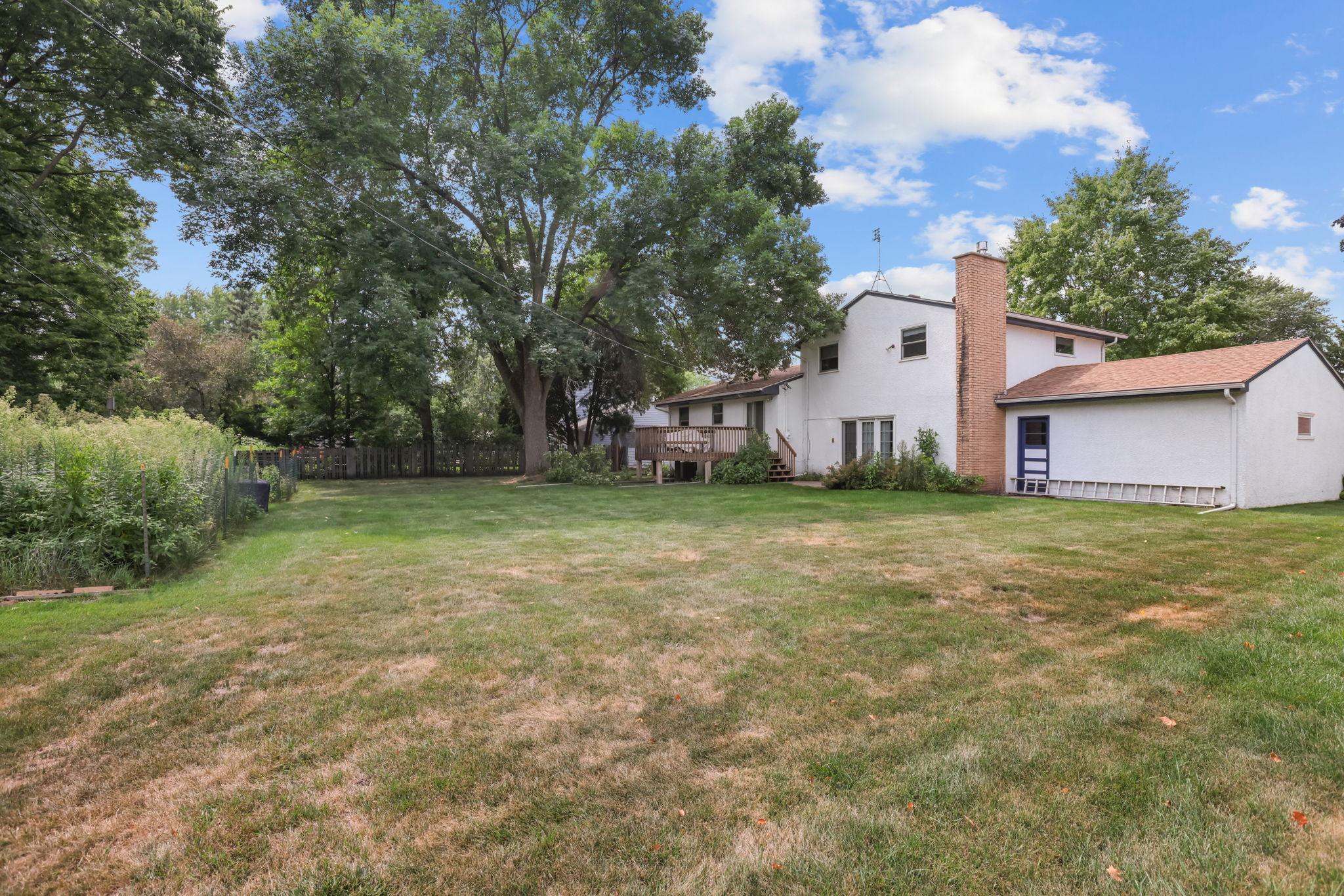 main property photo 33