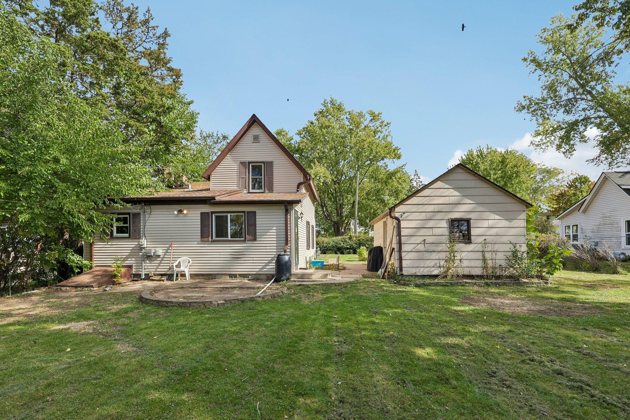 main property photo 18