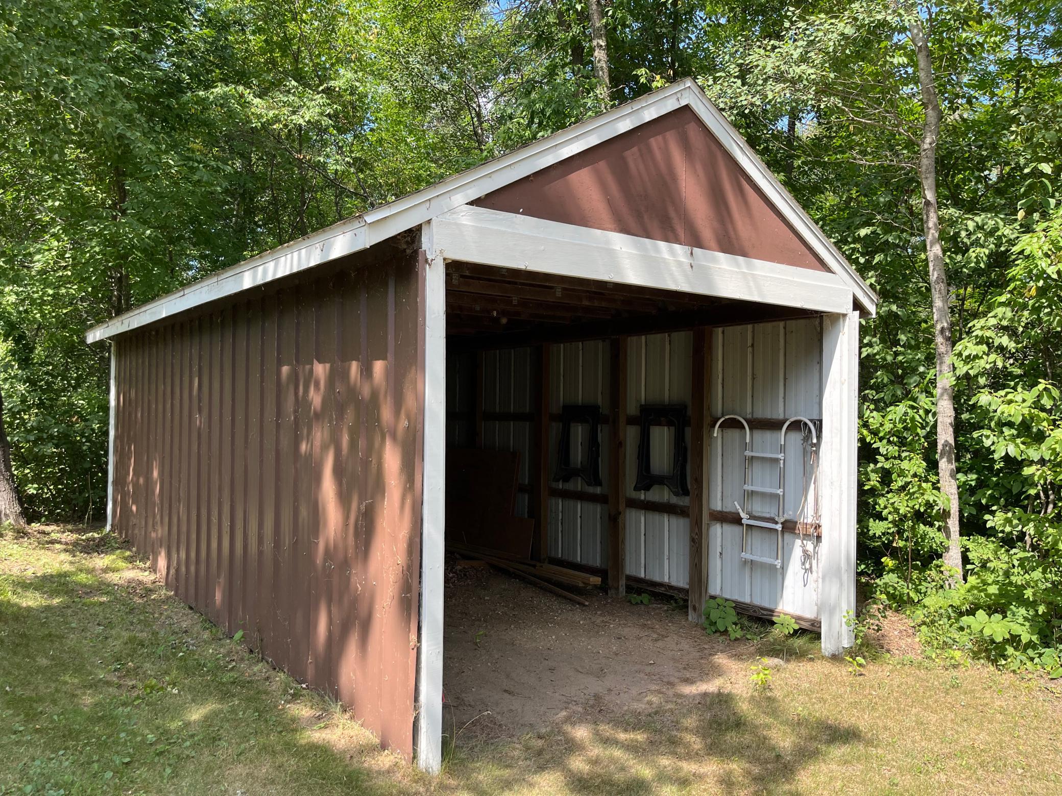 main property photo 25