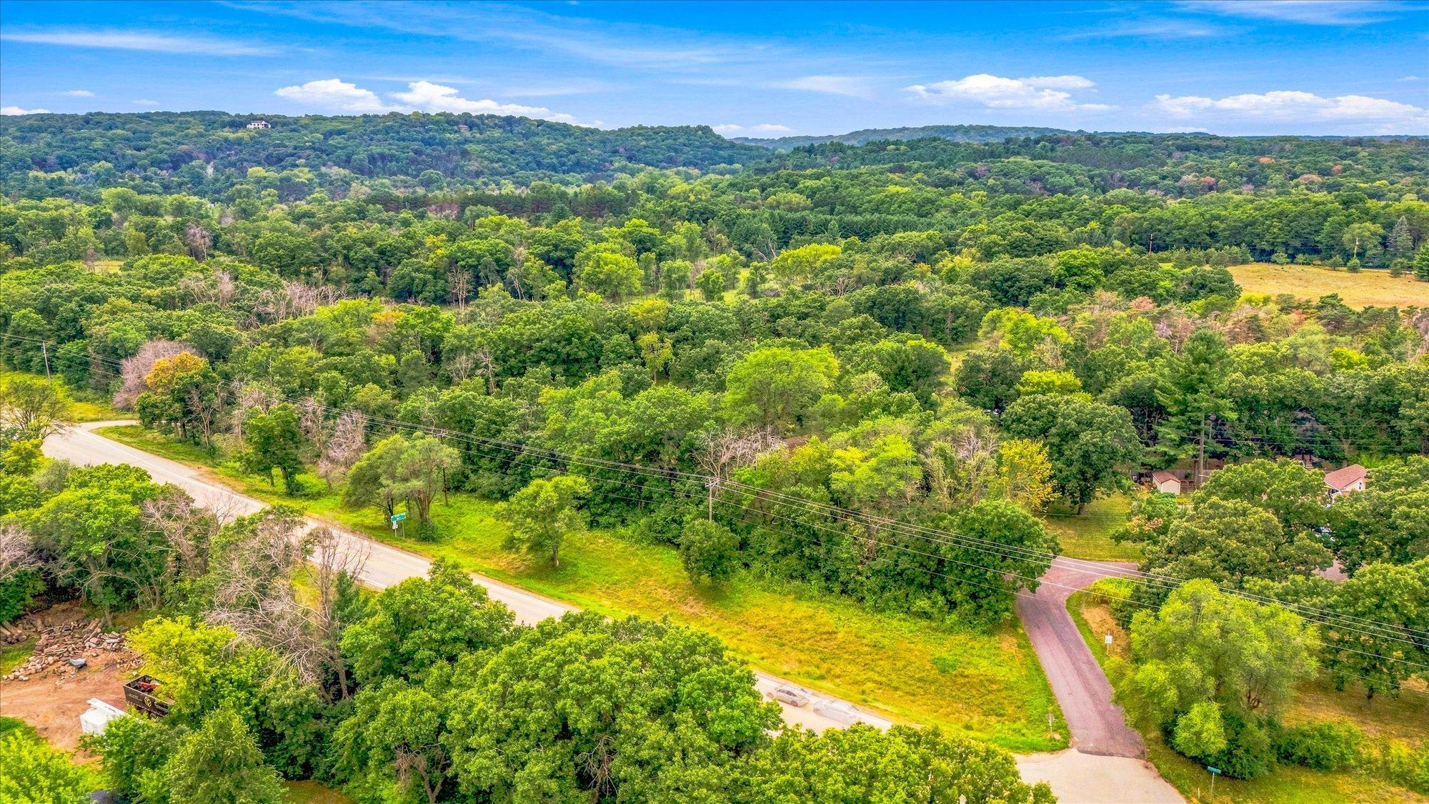 main property photo 17