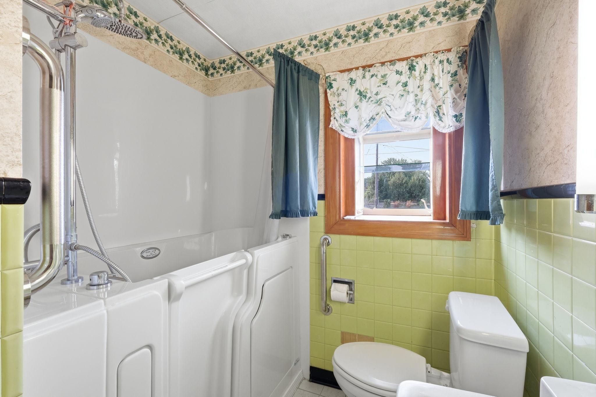 main property photo 19