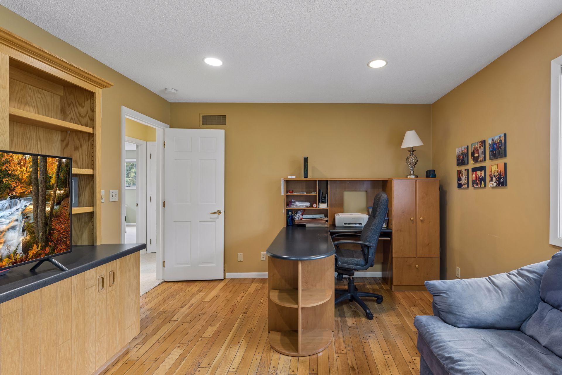 main property photo 31