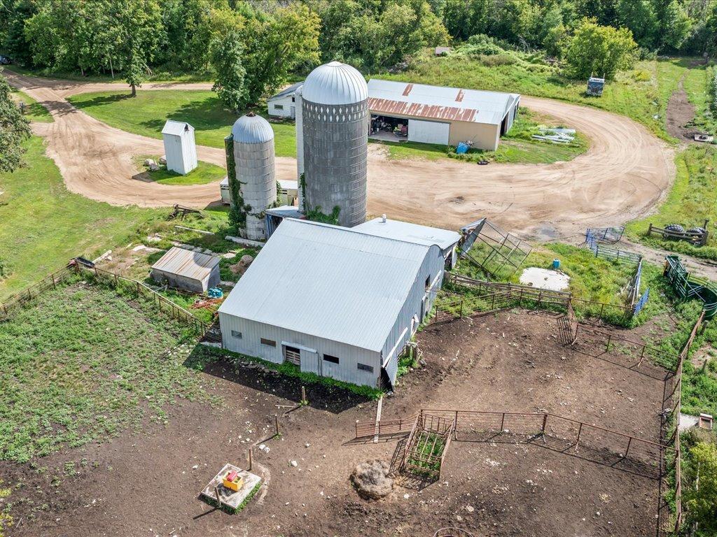 main property photo 24