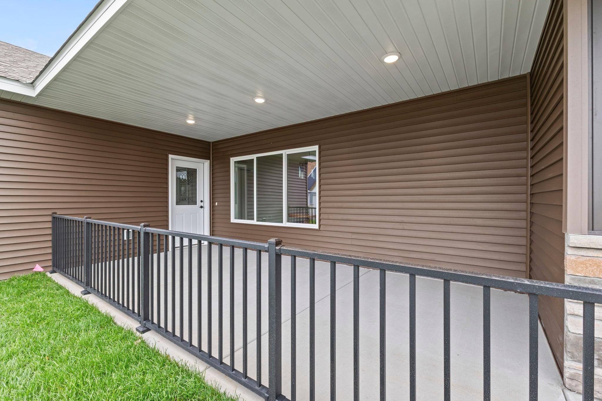 main property photo 7