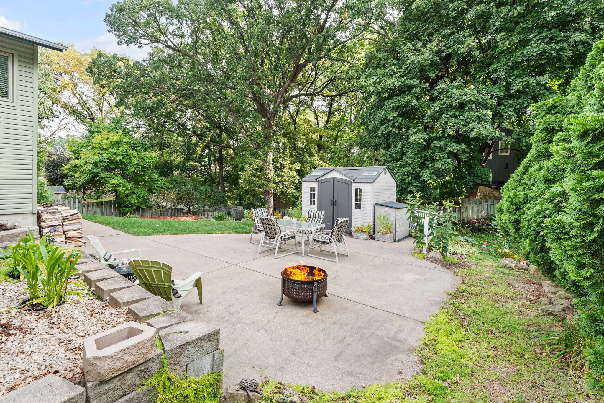 main property photo 24