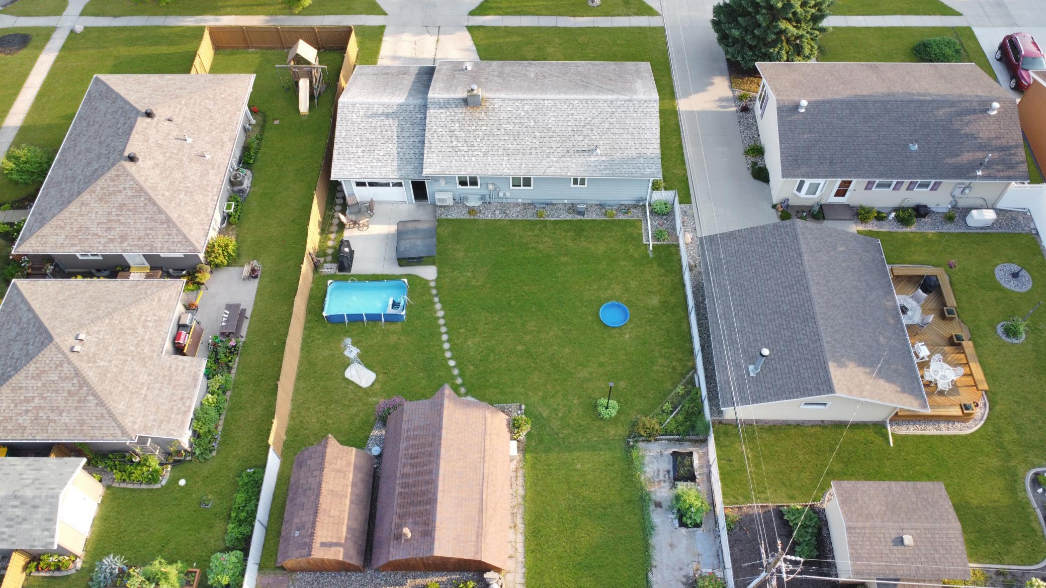 main property photo 30