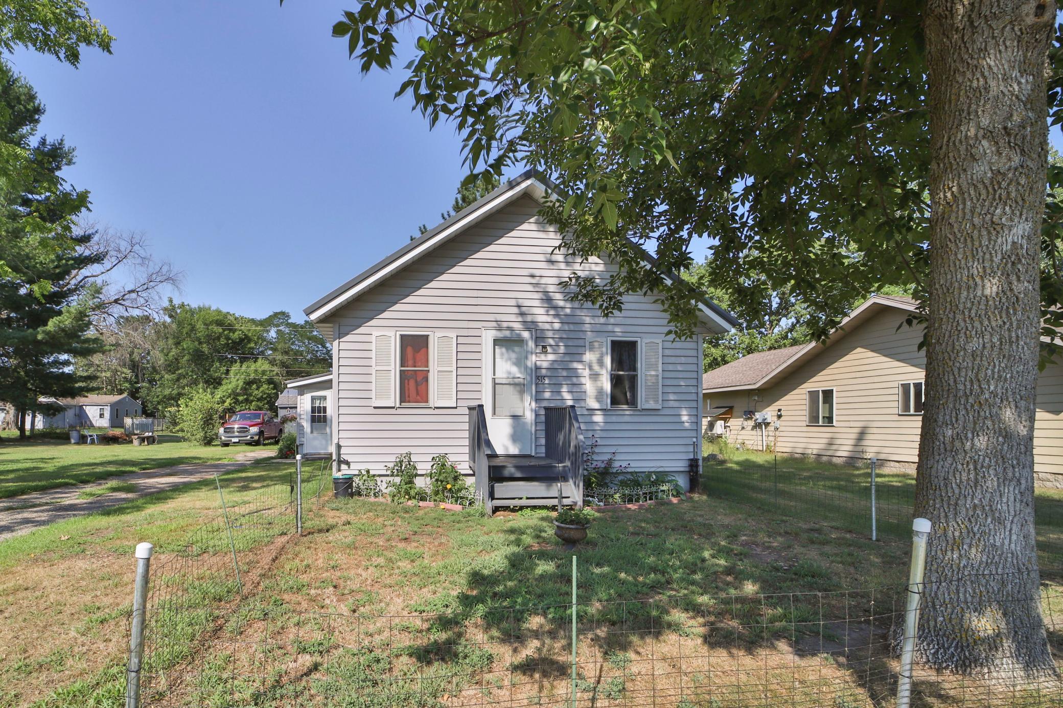 main property photo 31