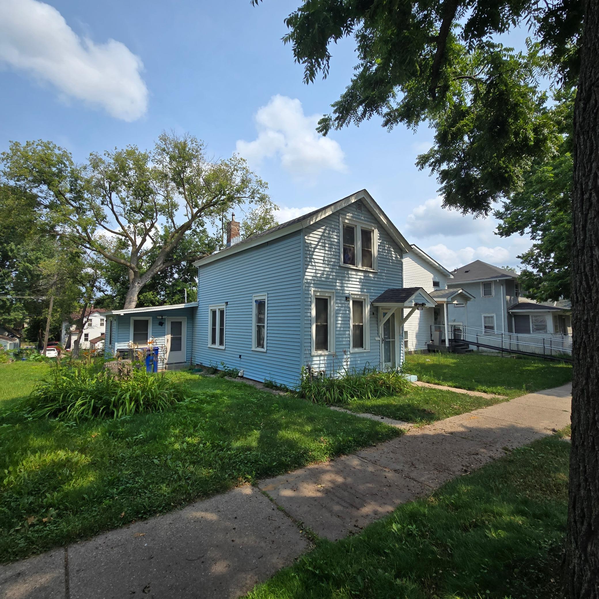 main property photo 10
