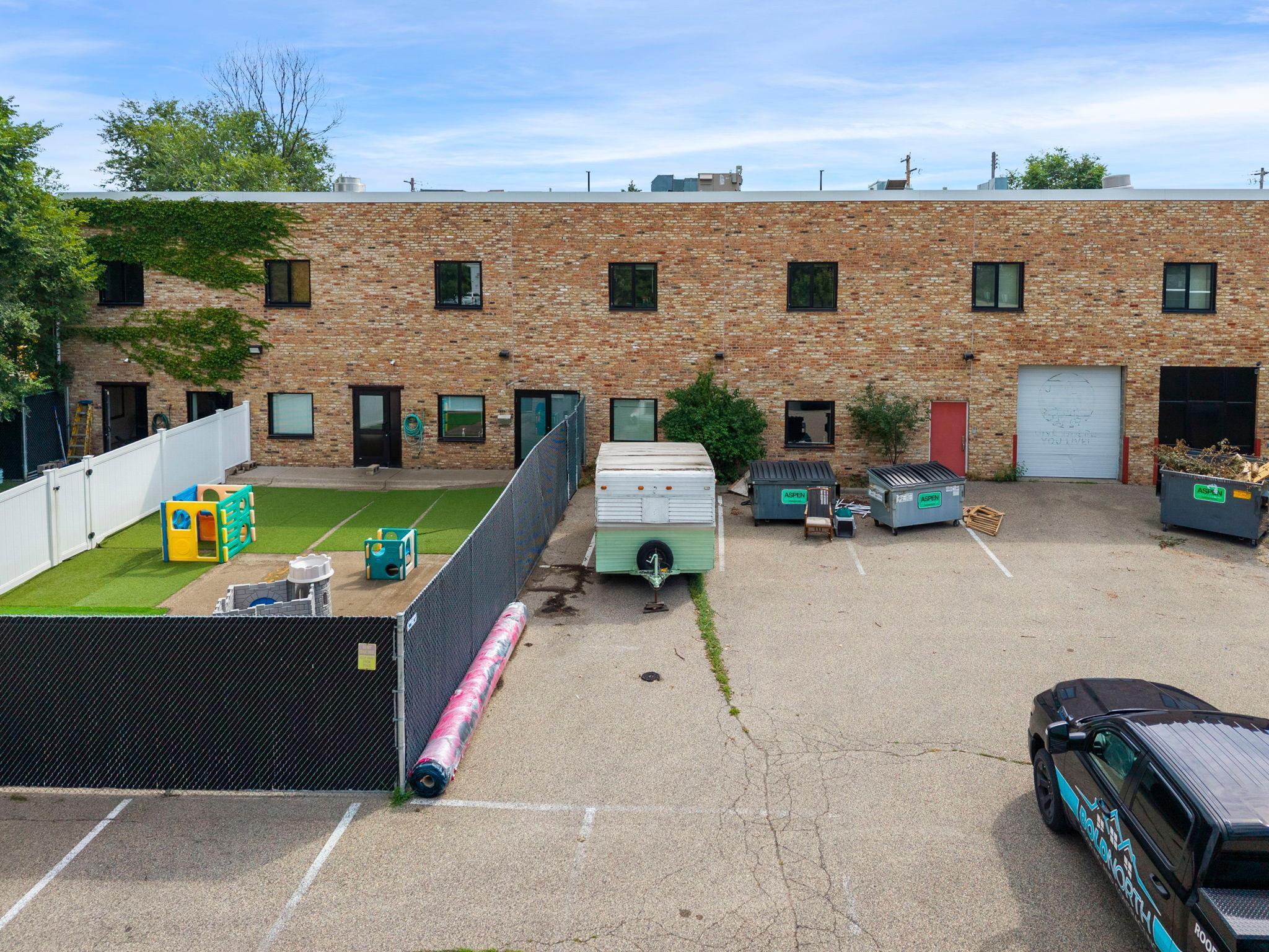 main property photo 13