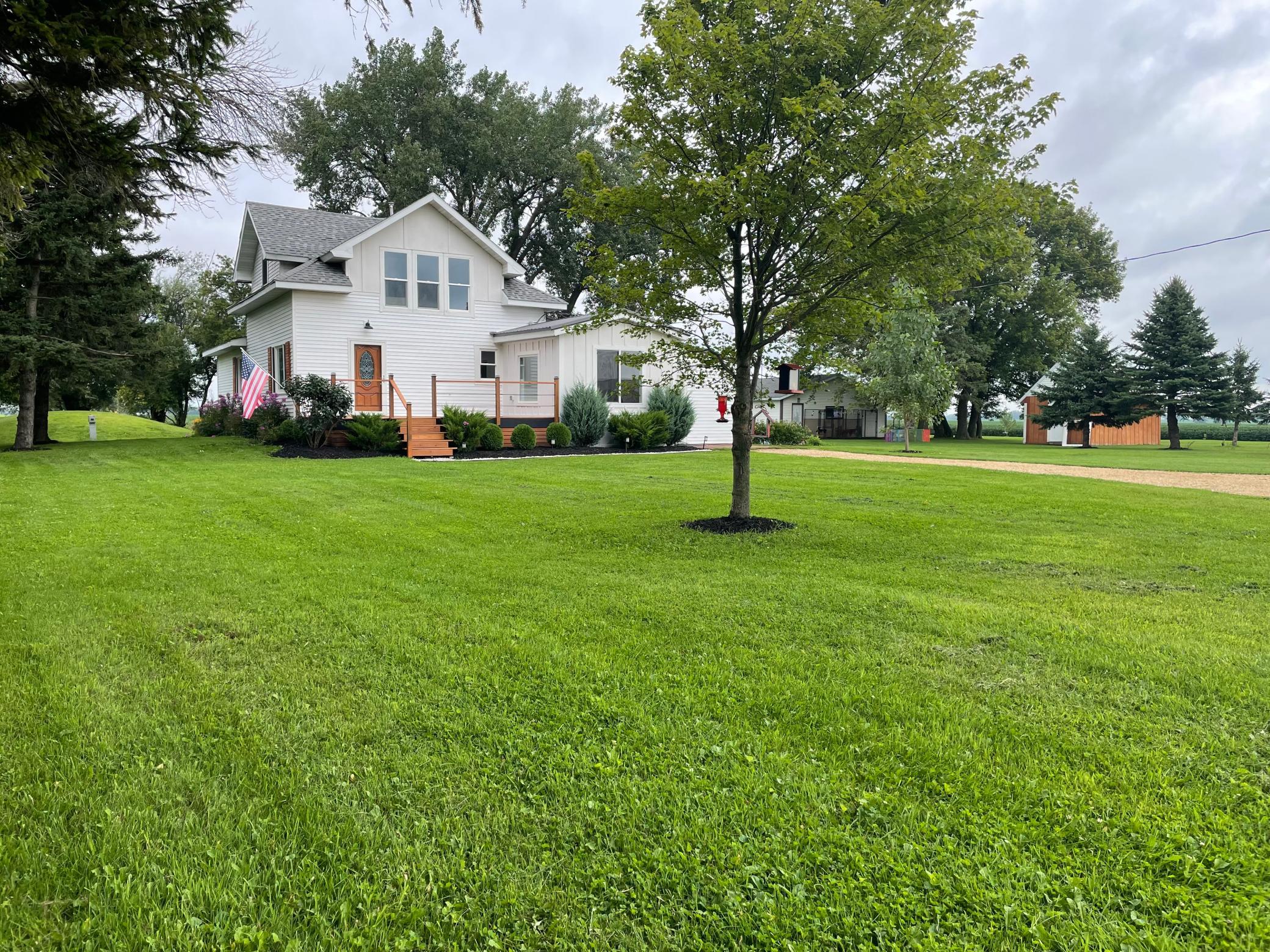 main property photo 32