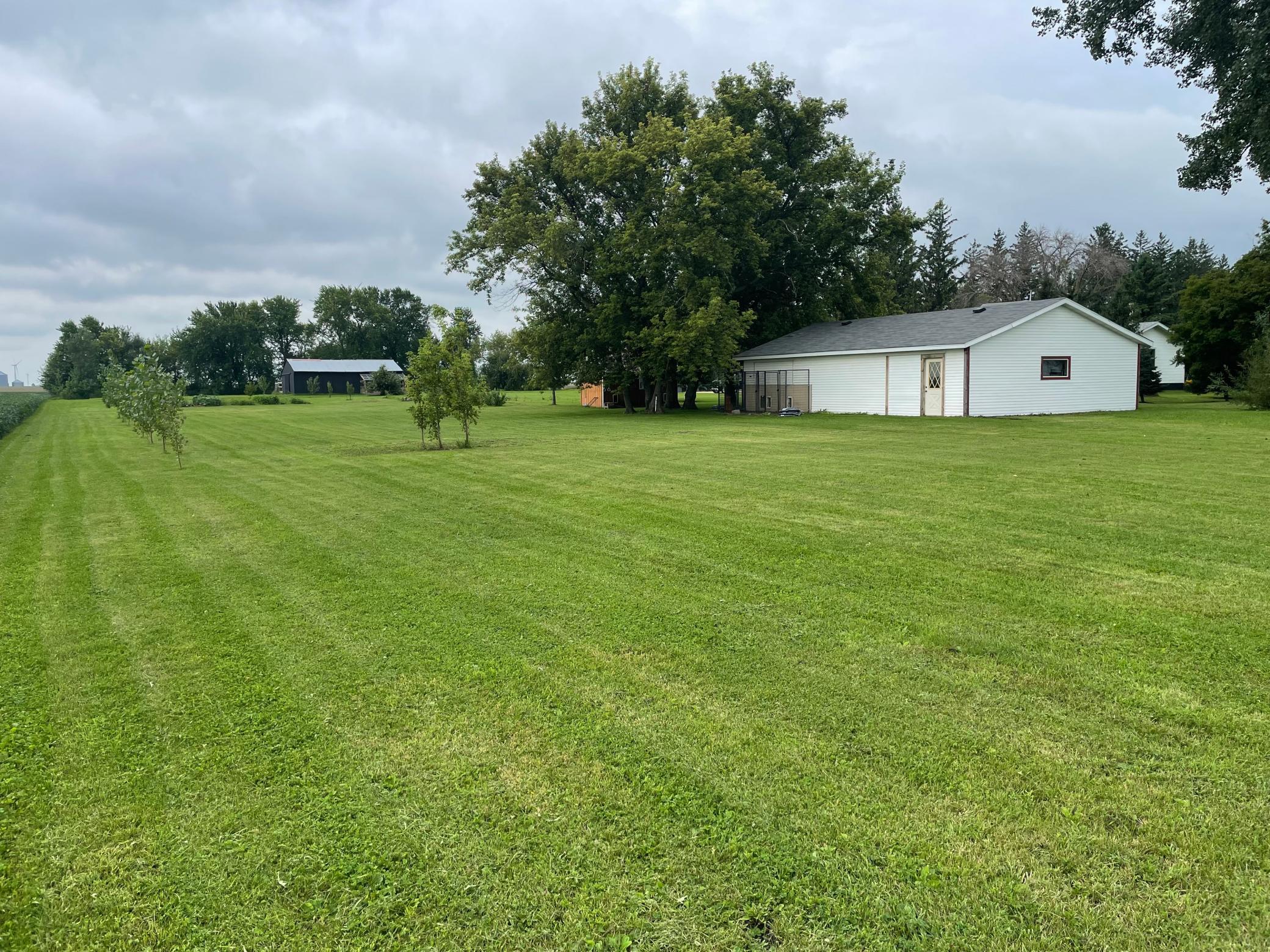 main property photo 40