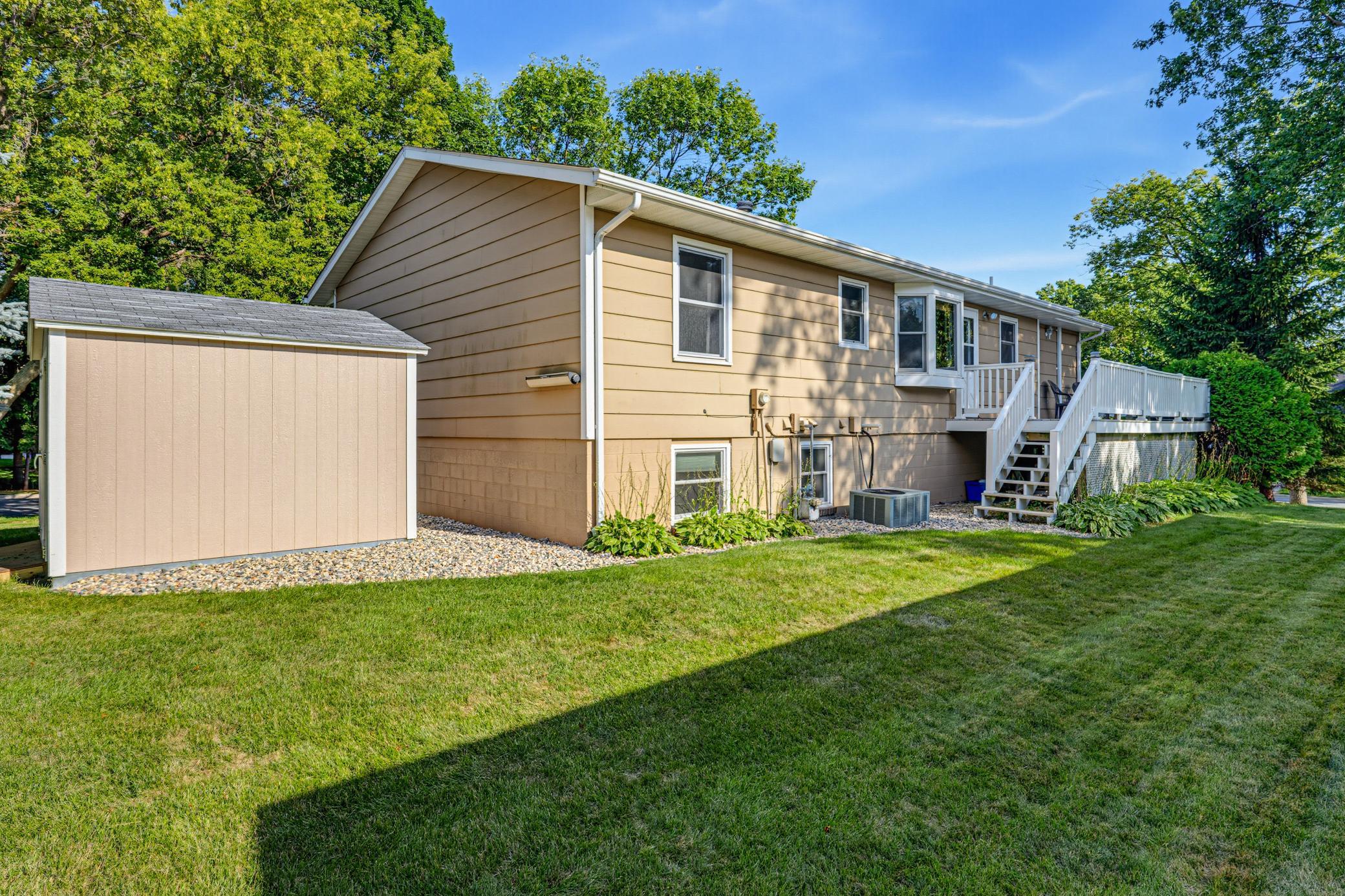 main property photo 17