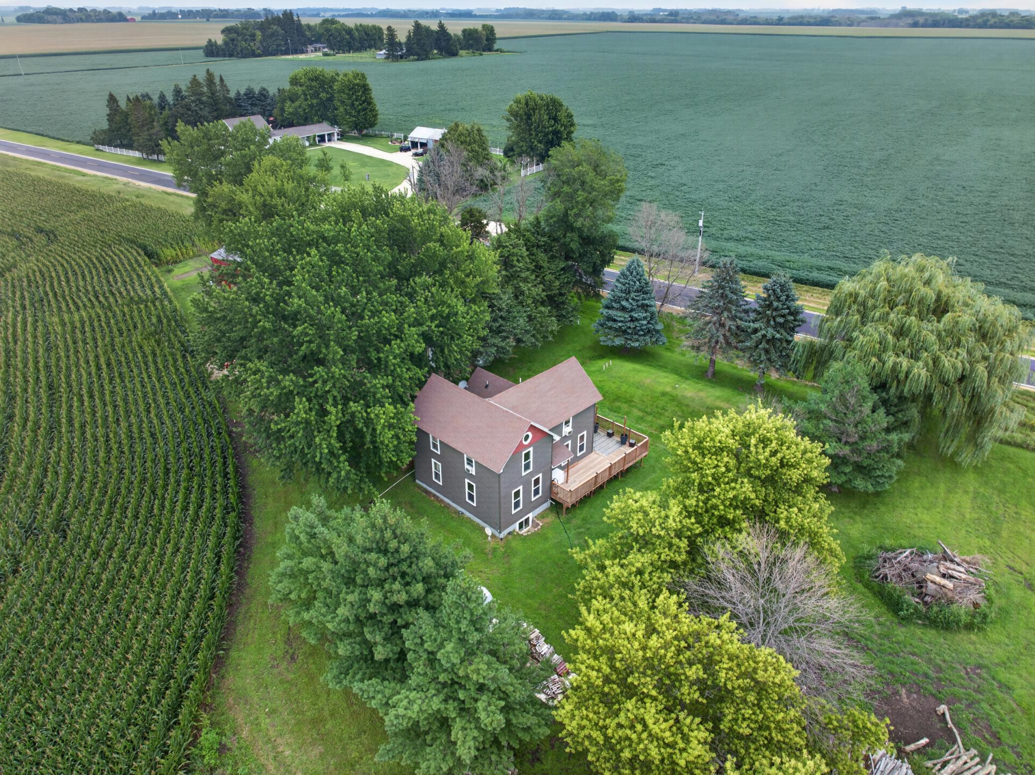 main property photo 5