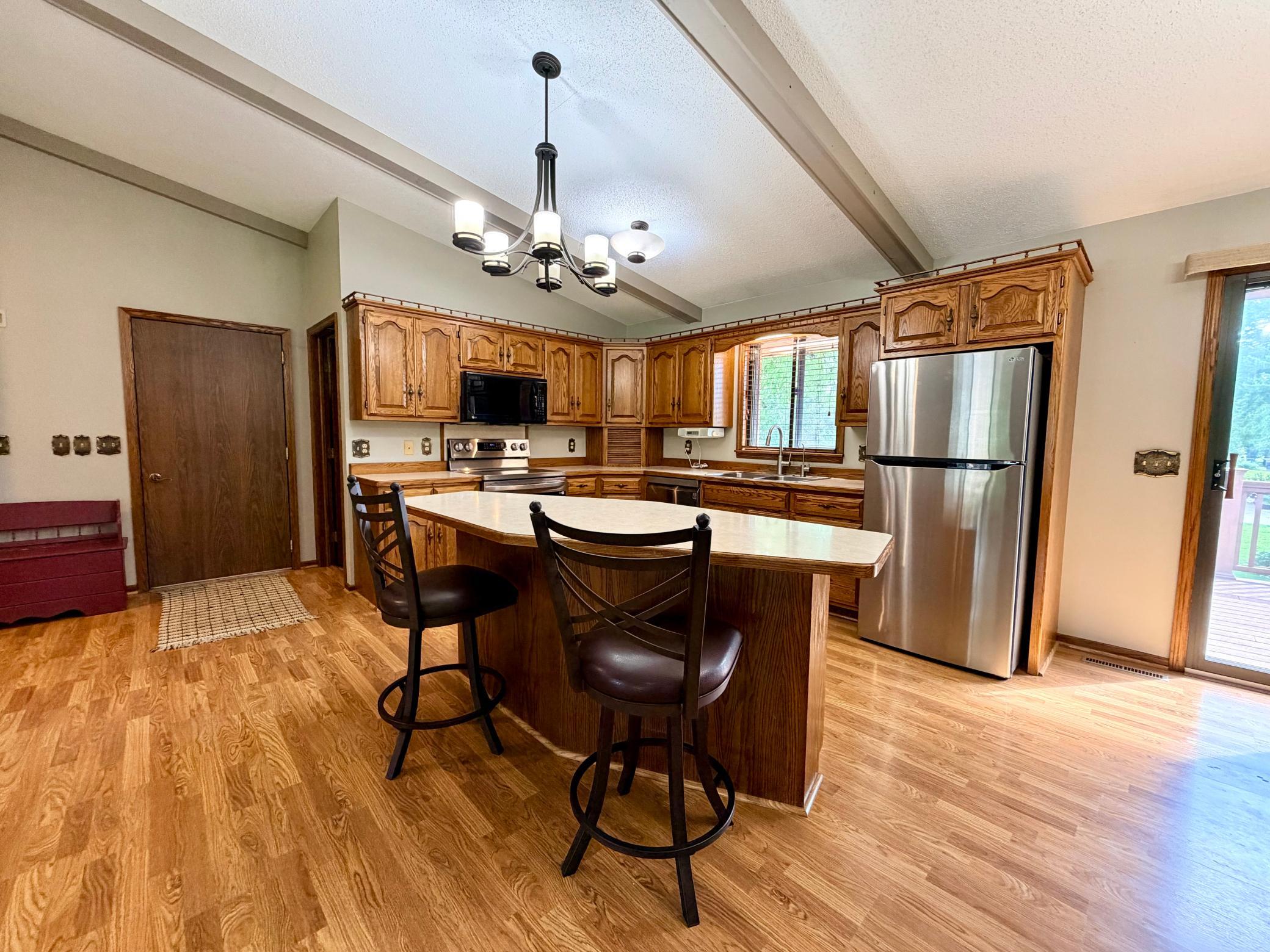main property photo 11