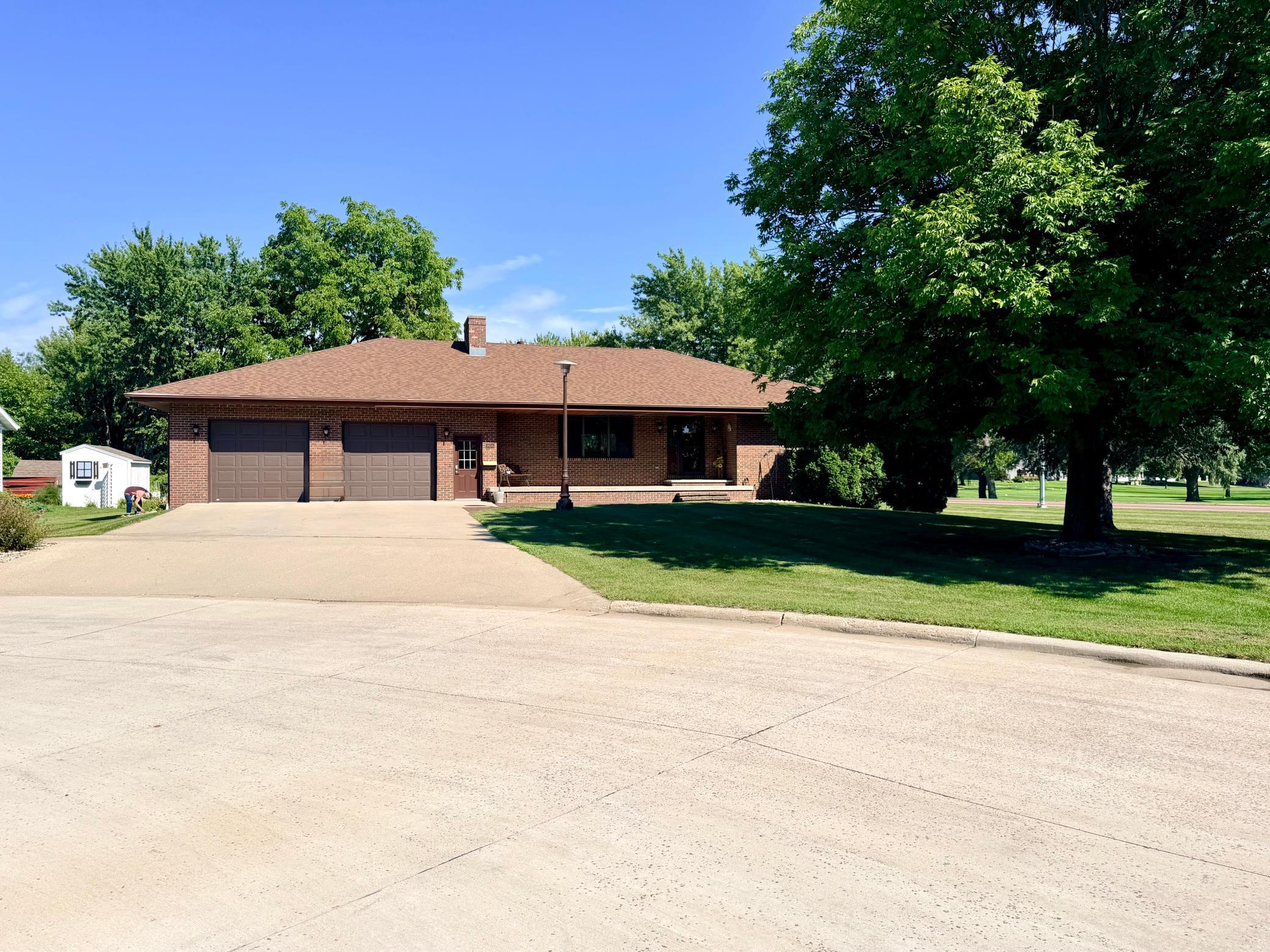 main property photo 41