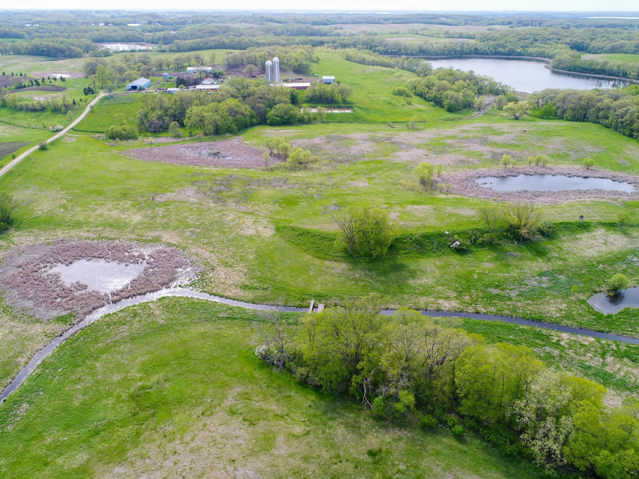 main property photo 10