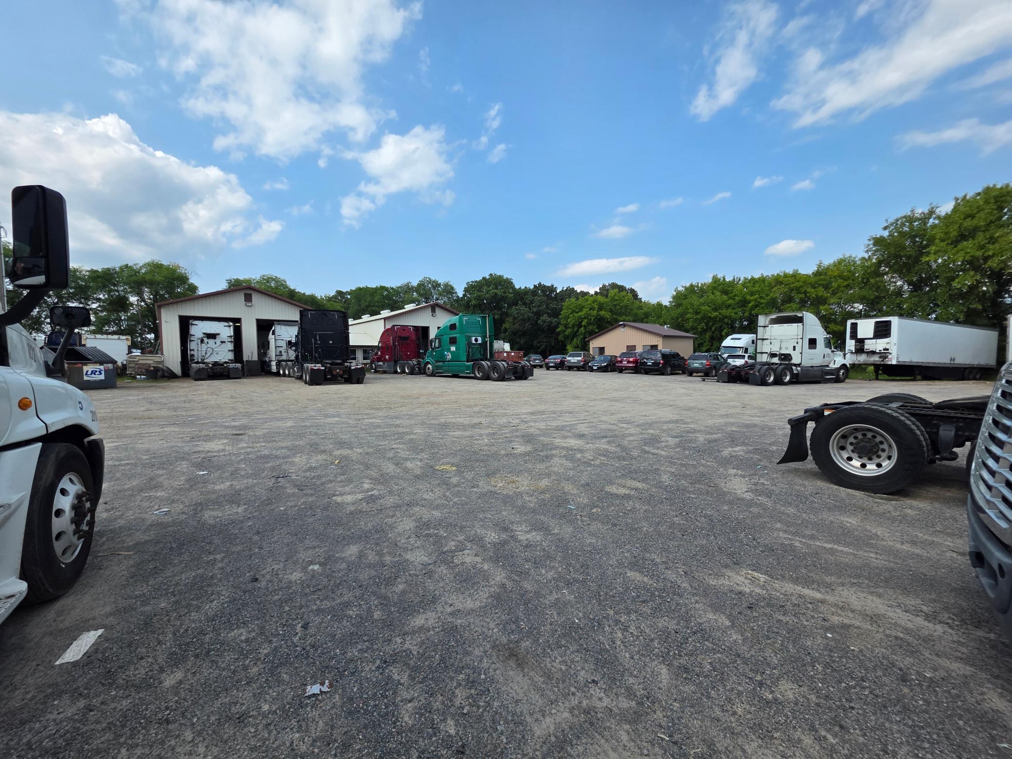 main property photo 11