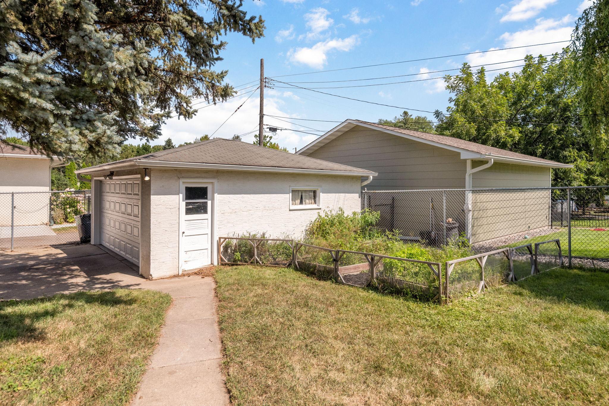 main property photo 52