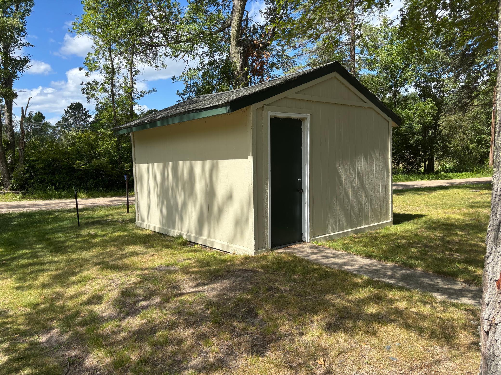 main property photo 17