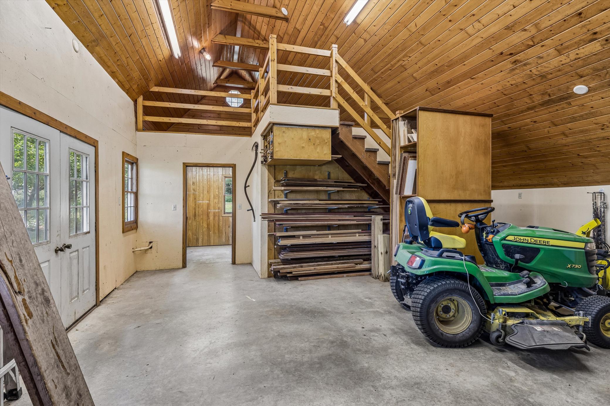 main property photo 59