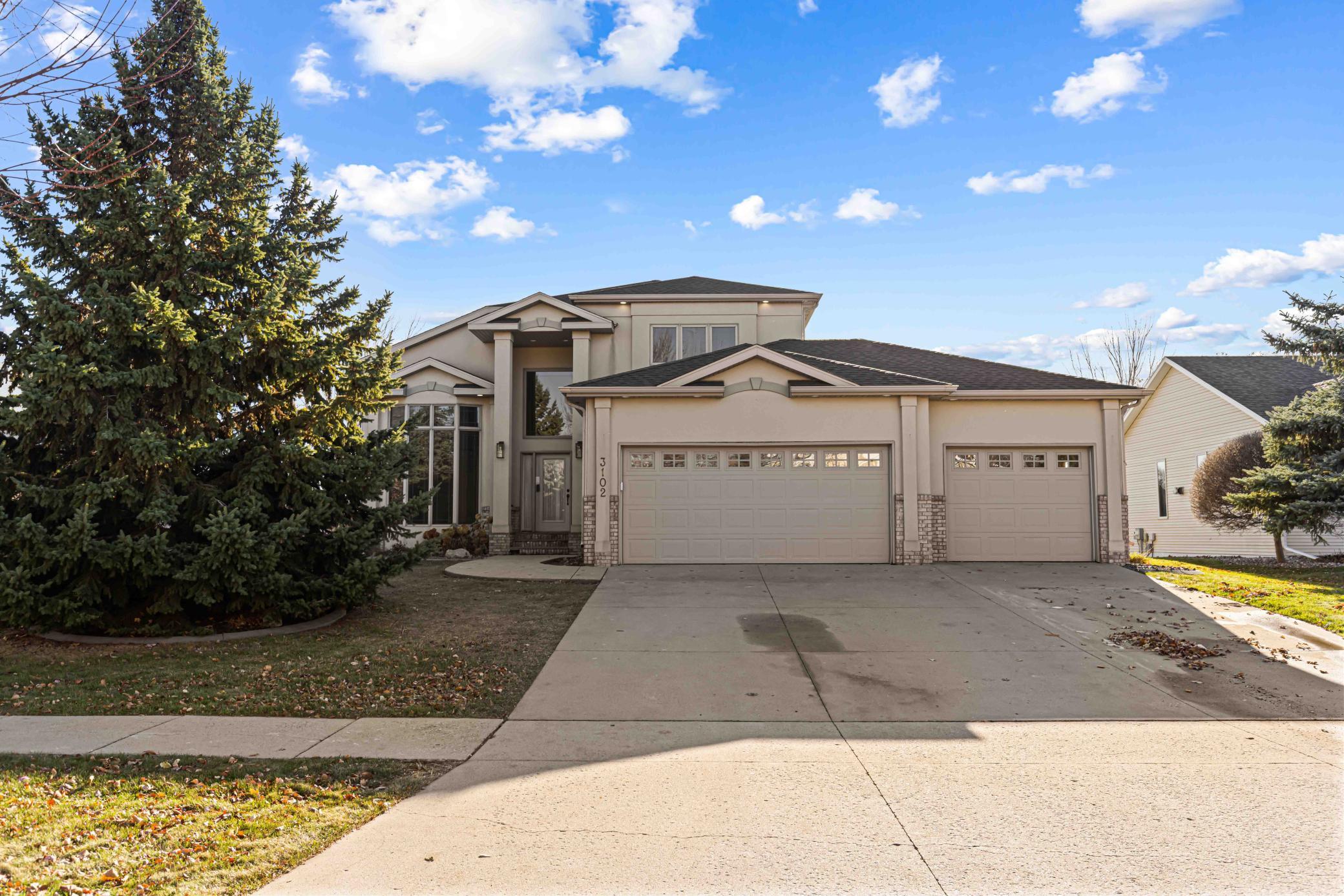 main property photo 3
