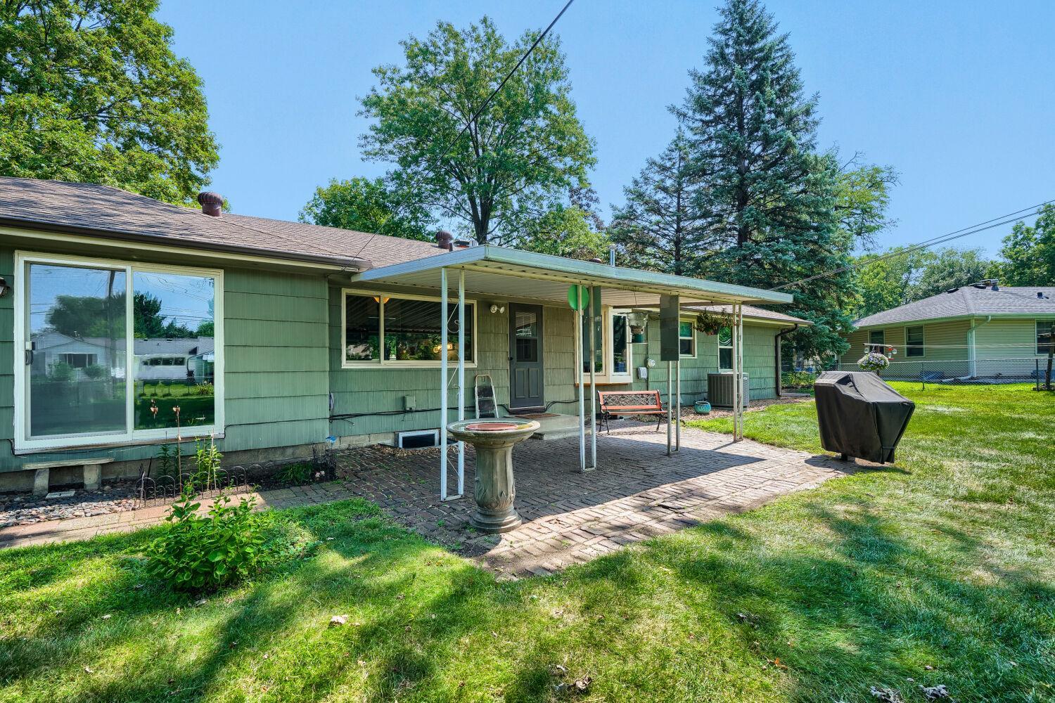 main property photo 26