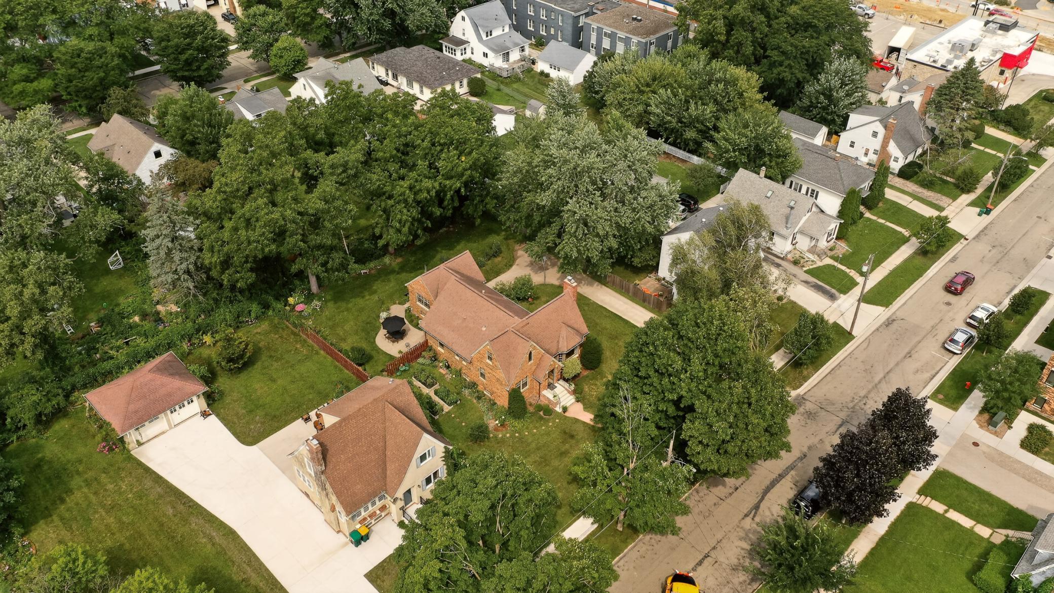 main property photo 48