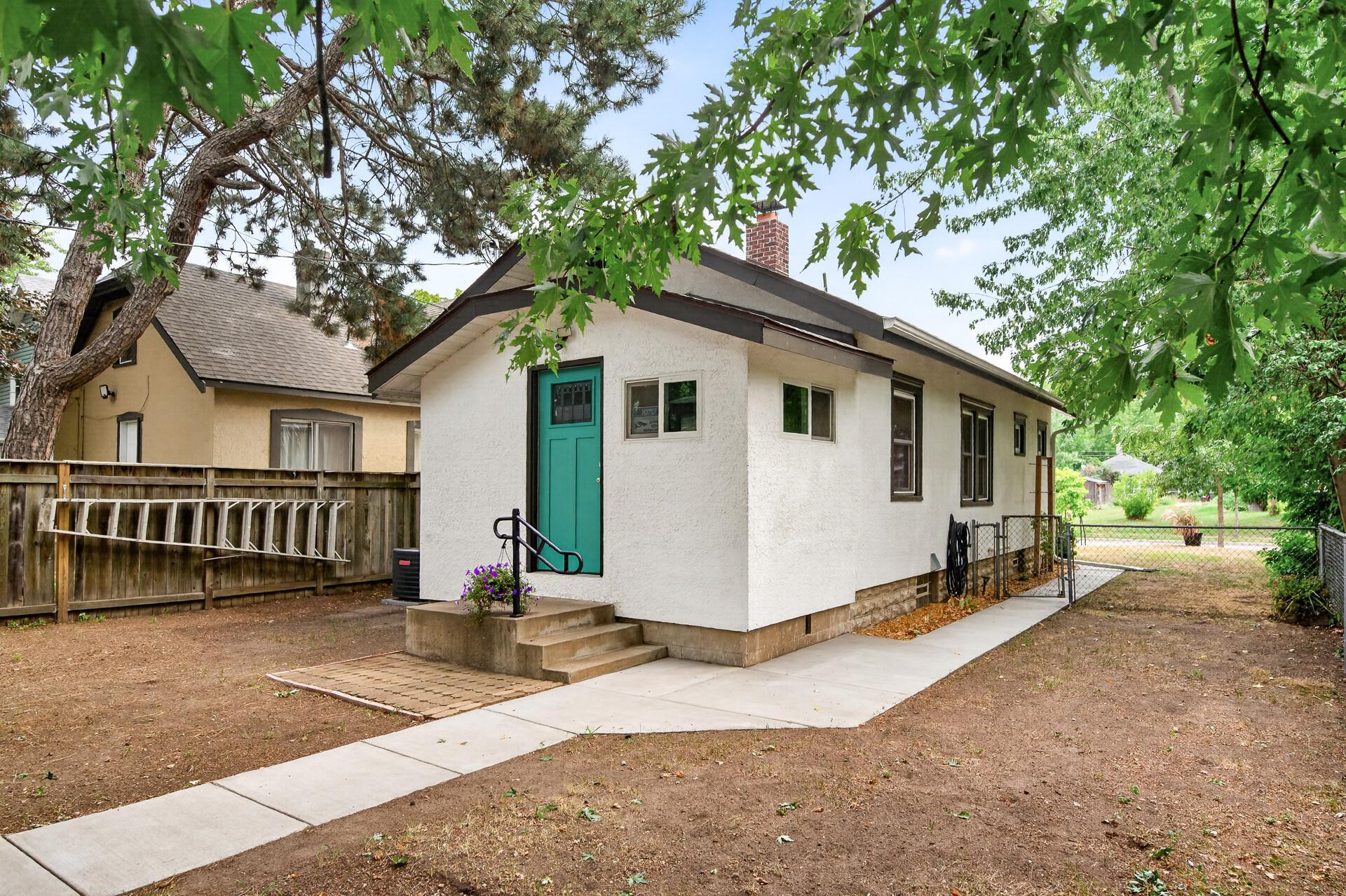 main property photo 21