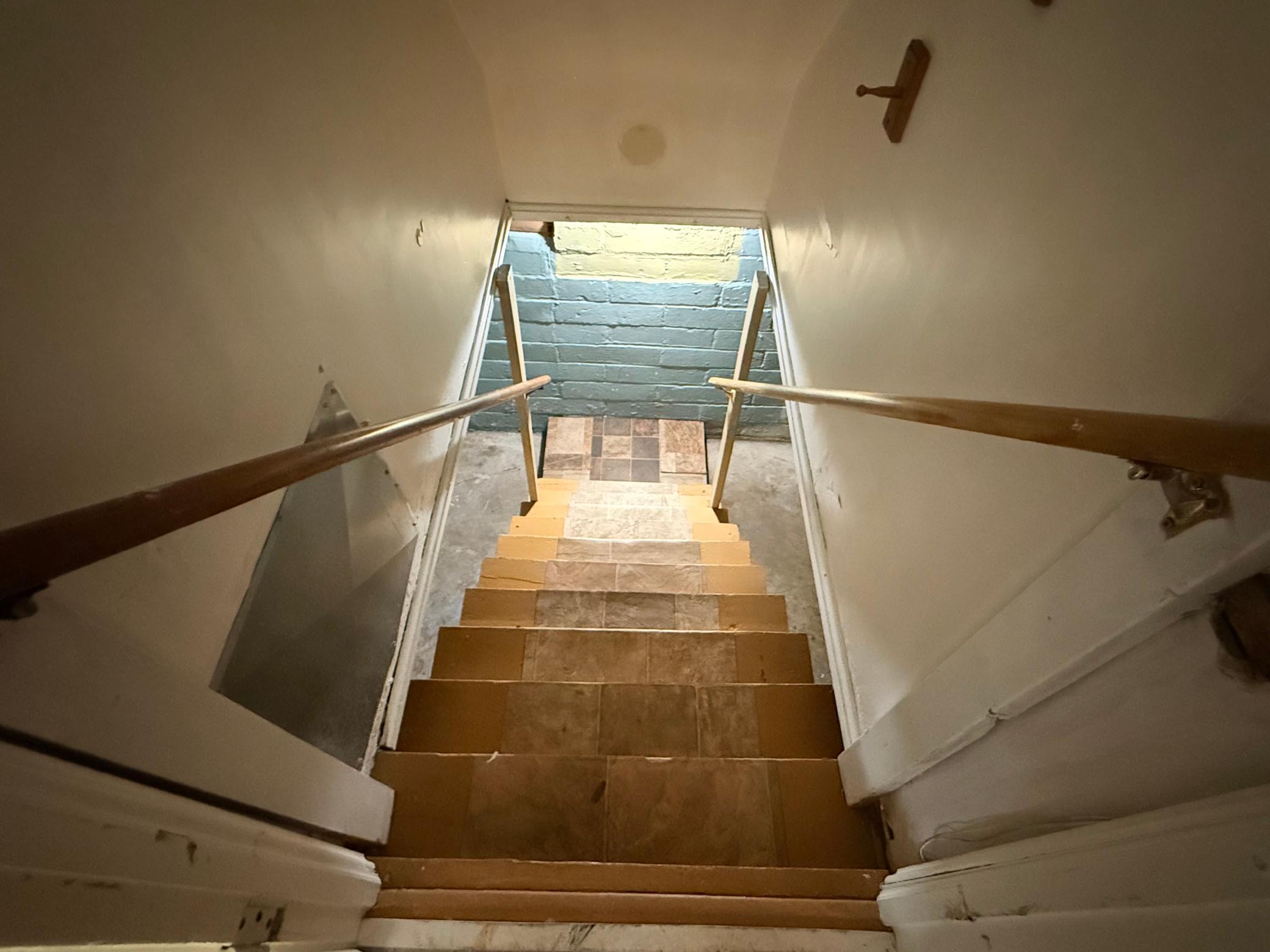 main property photo 25