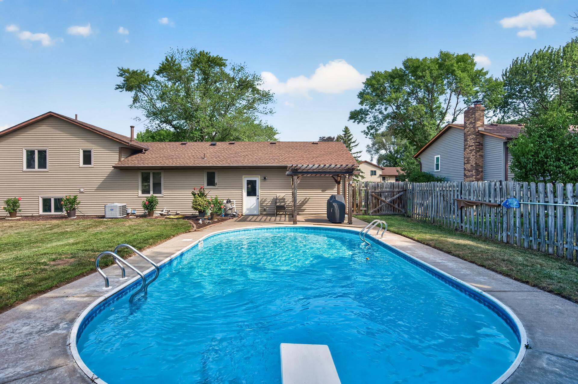 main property photo 41