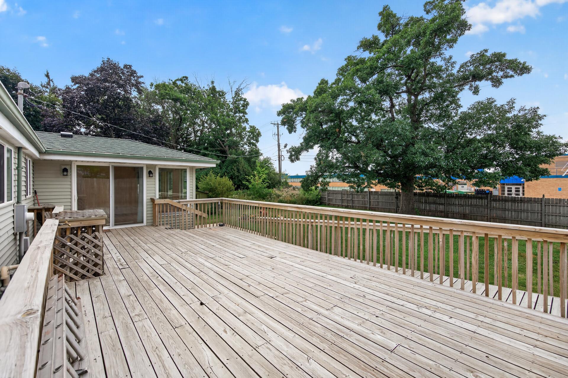 main property photo 40