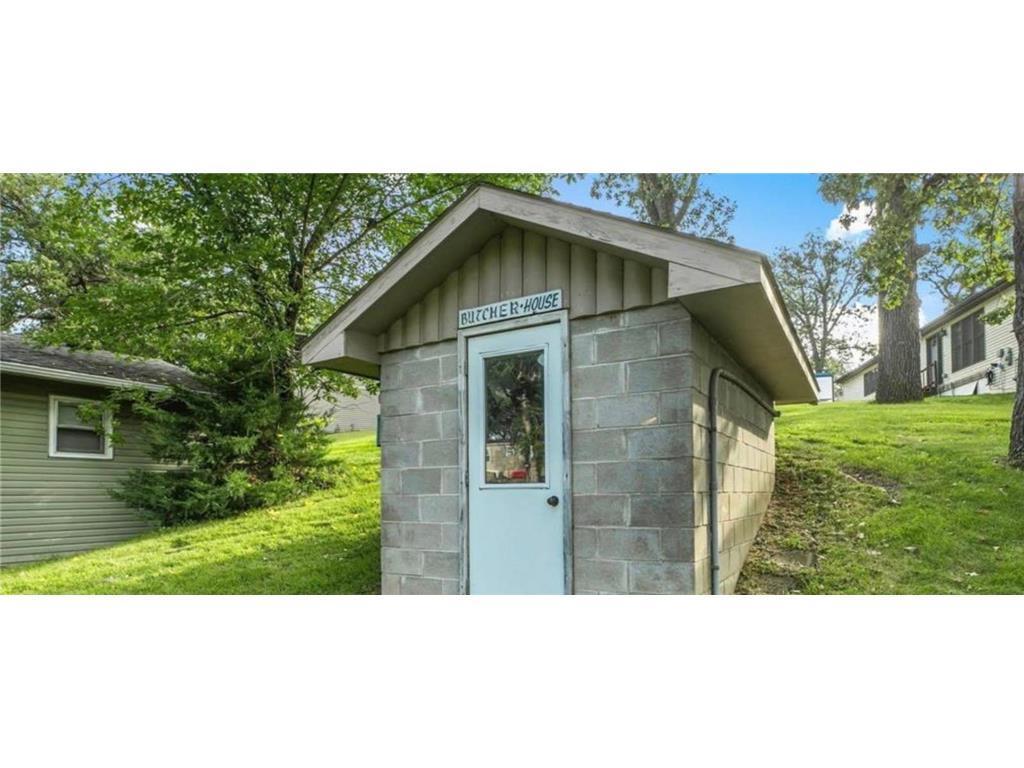 main property photo 13