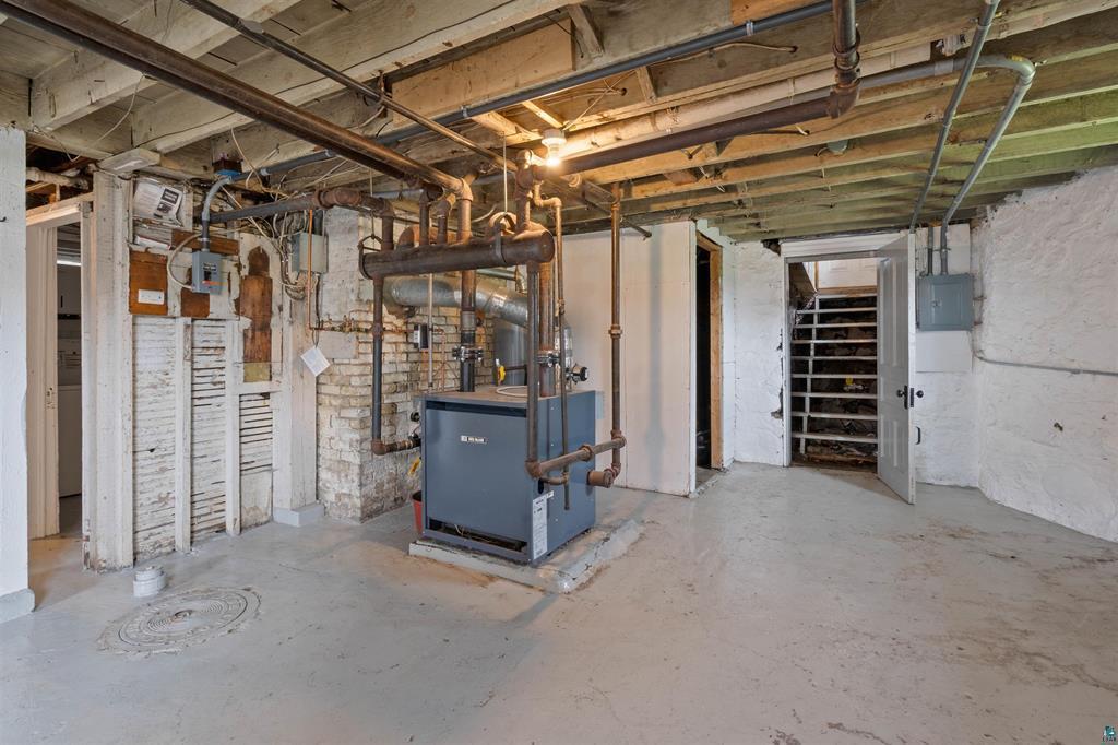 main property photo 19