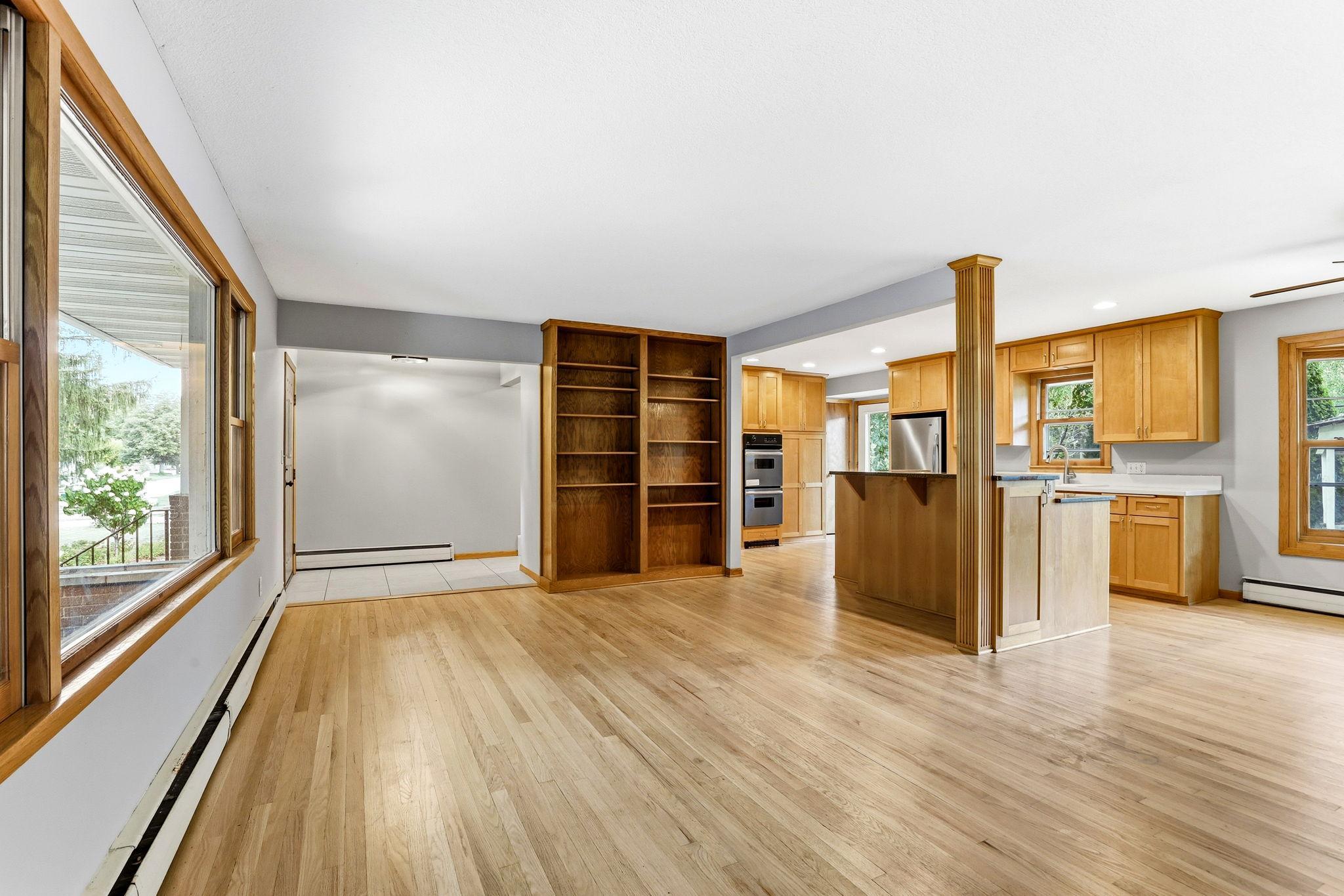 main property photo 4