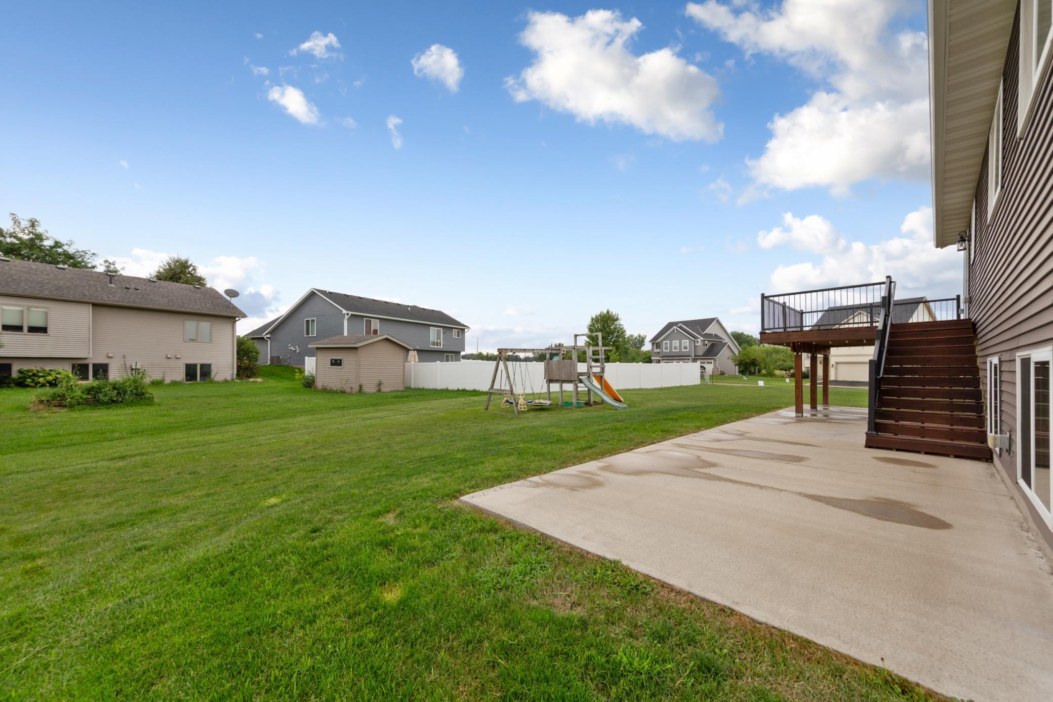 main property photo 10