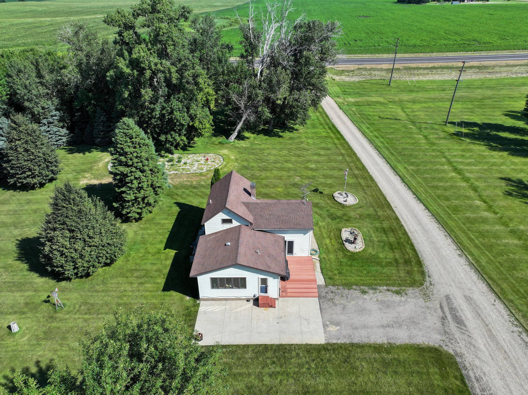 main property photo 29
