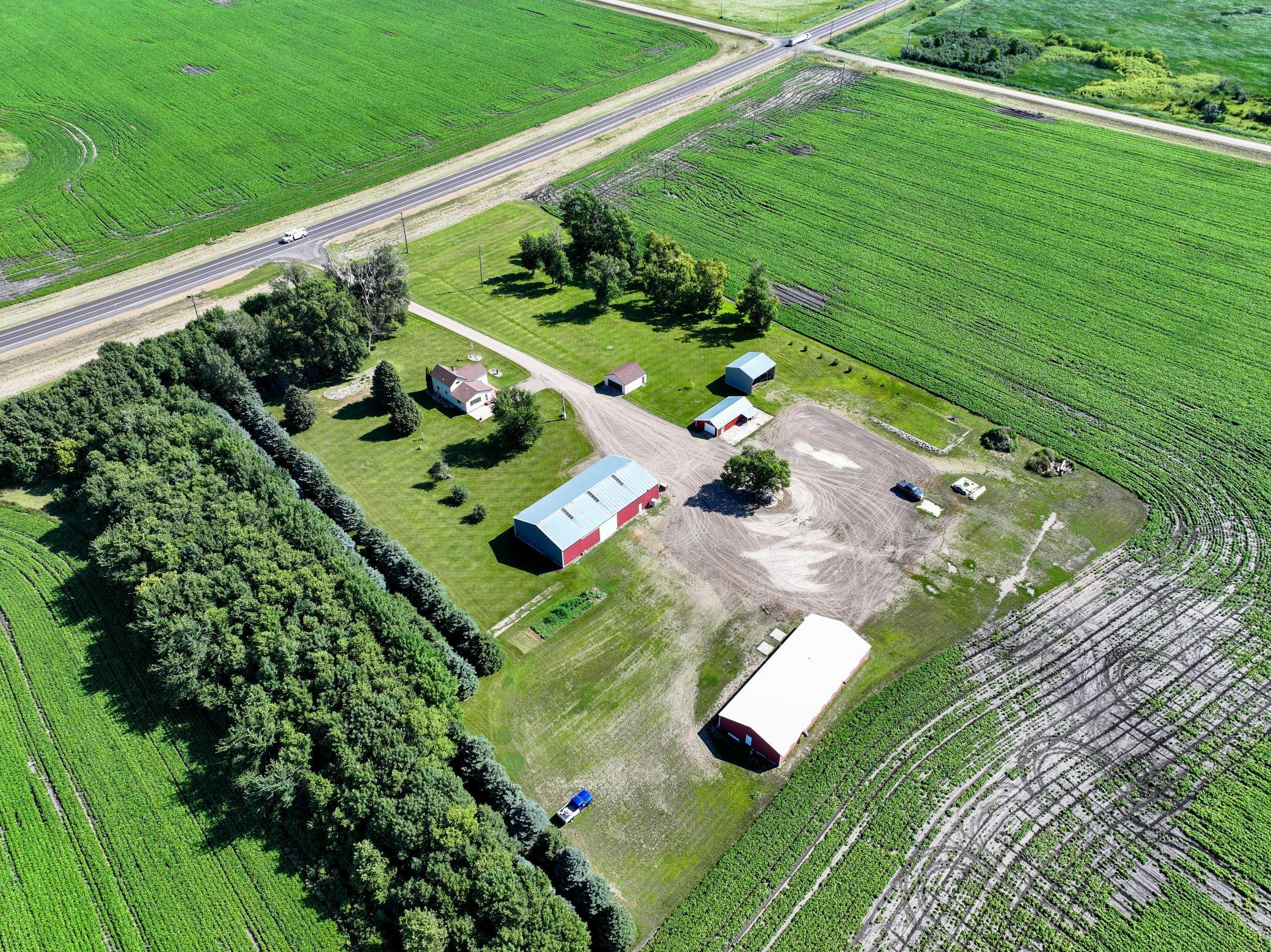 main property photo 36