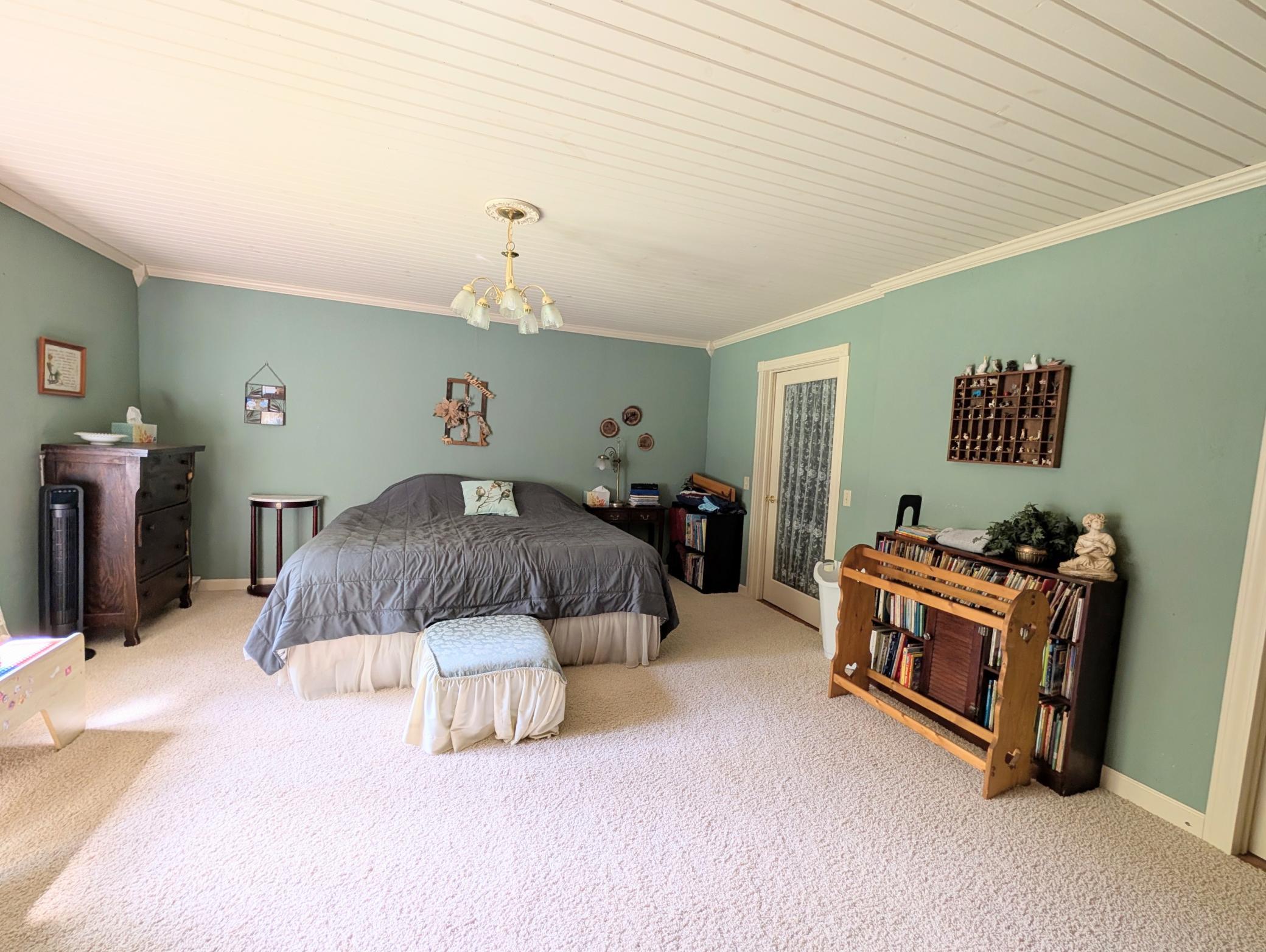 main property photo 8
