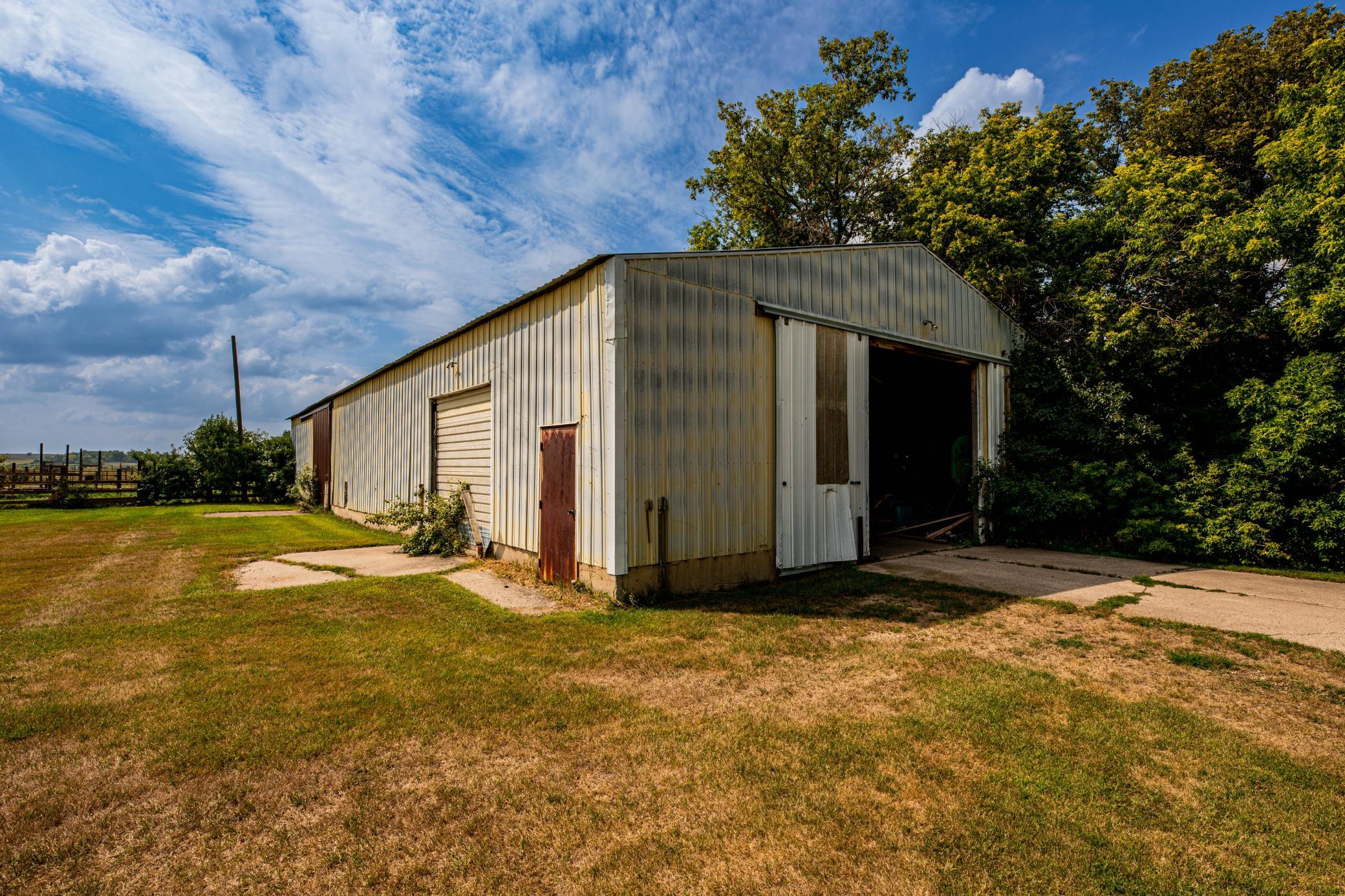 main property photo 38